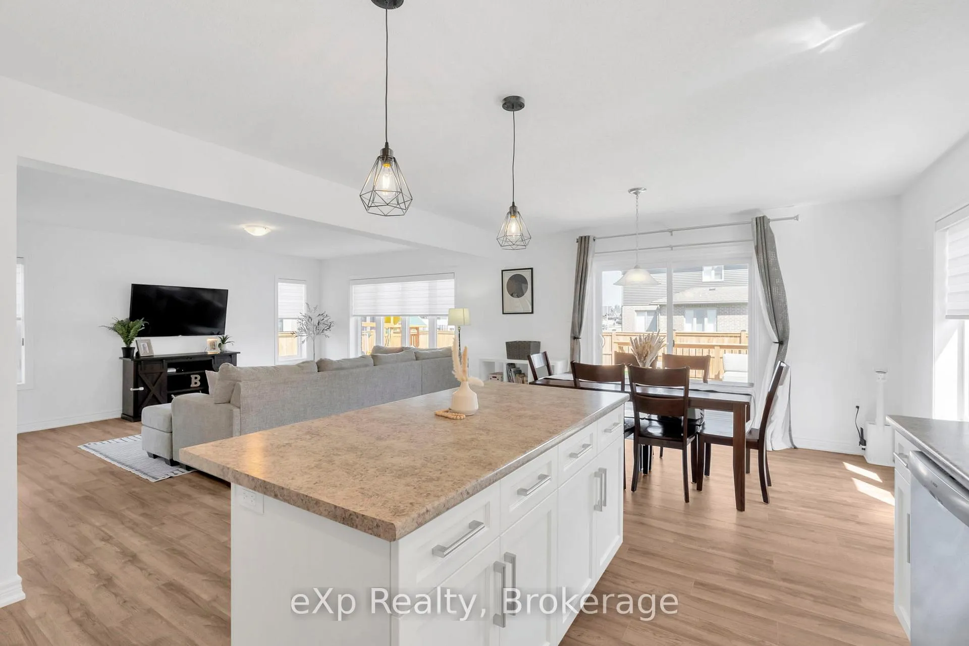Photo 19 of 100 Emerson Way, West Grey — HOMEH