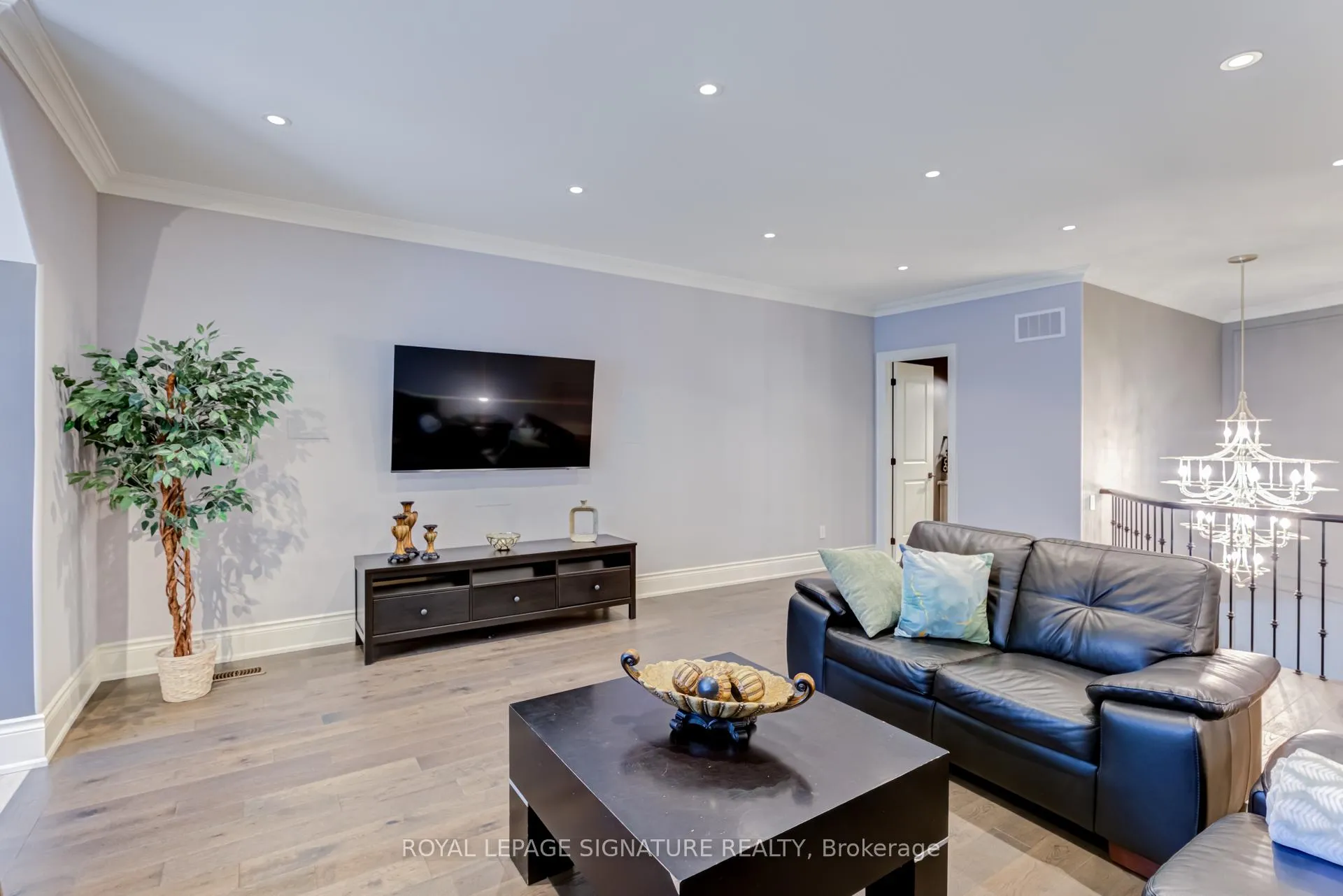 Photo 26 of 40 James Stokes Court, King, King City — HOMEH