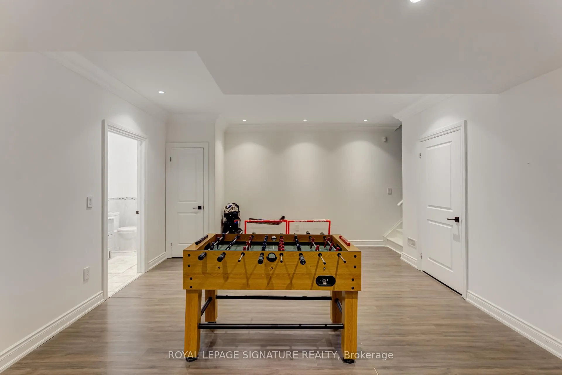 Photo 36 of 40 James Stokes Court, King, King City — HOMEH