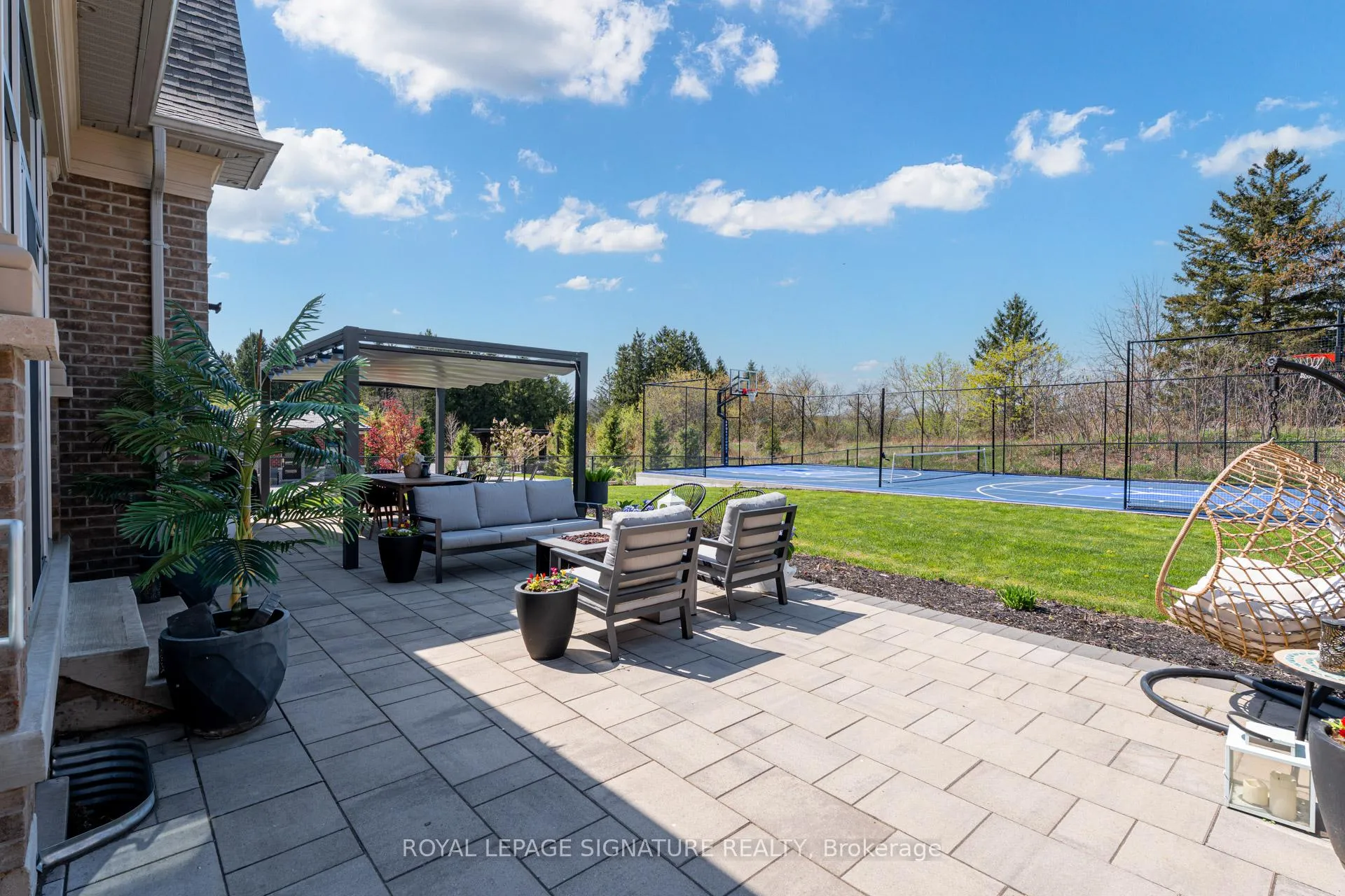 Photo 44 of 40 James Stokes Court, King, King City — HOMEH