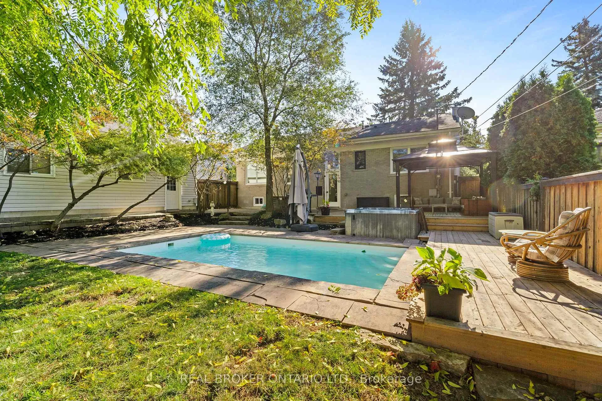 Photo 25 of 28 George Street, New Tecumseth, Alliston — HOMEH
