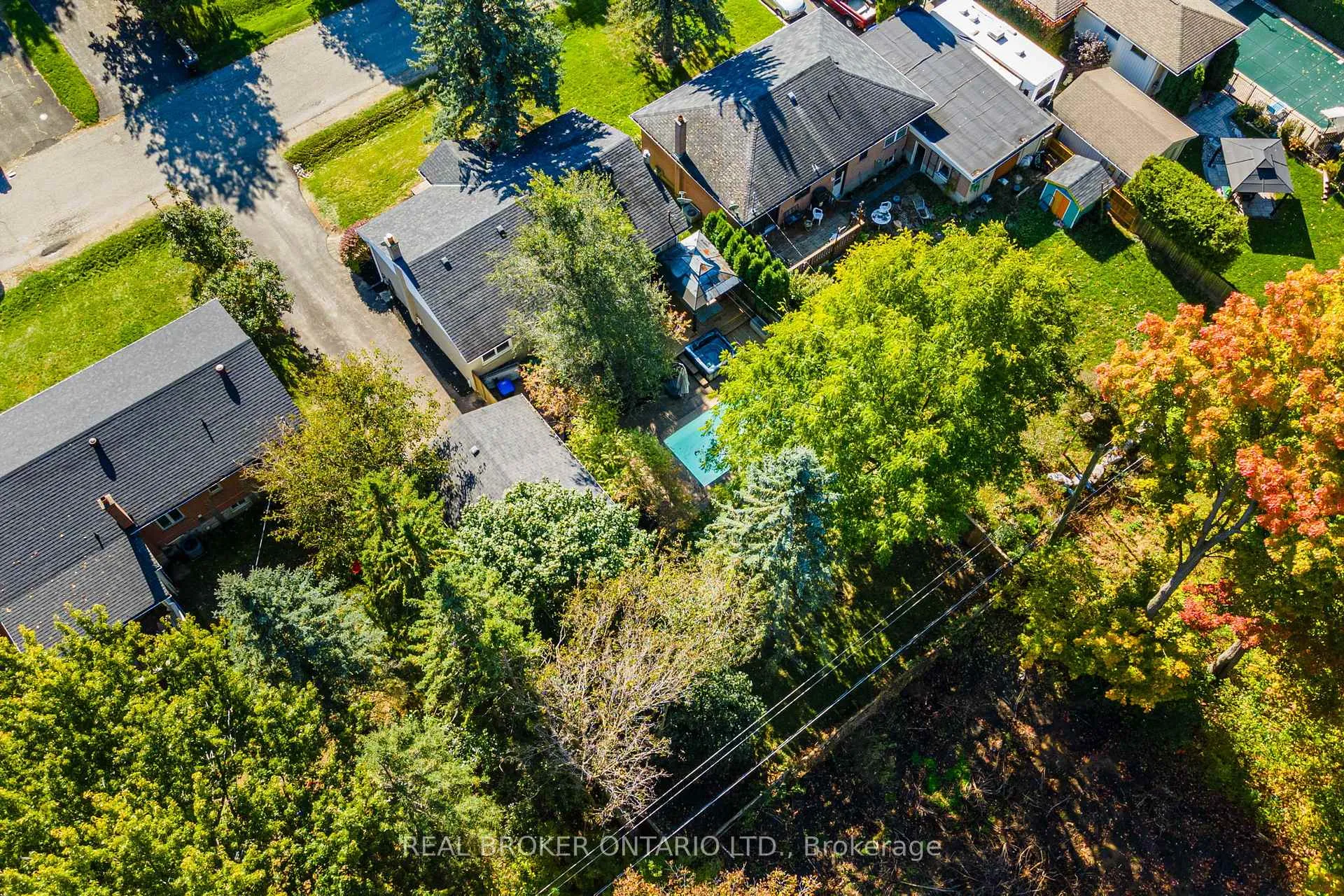 Photo 30 of 28 George Street, New Tecumseth, Alliston — HOMEH