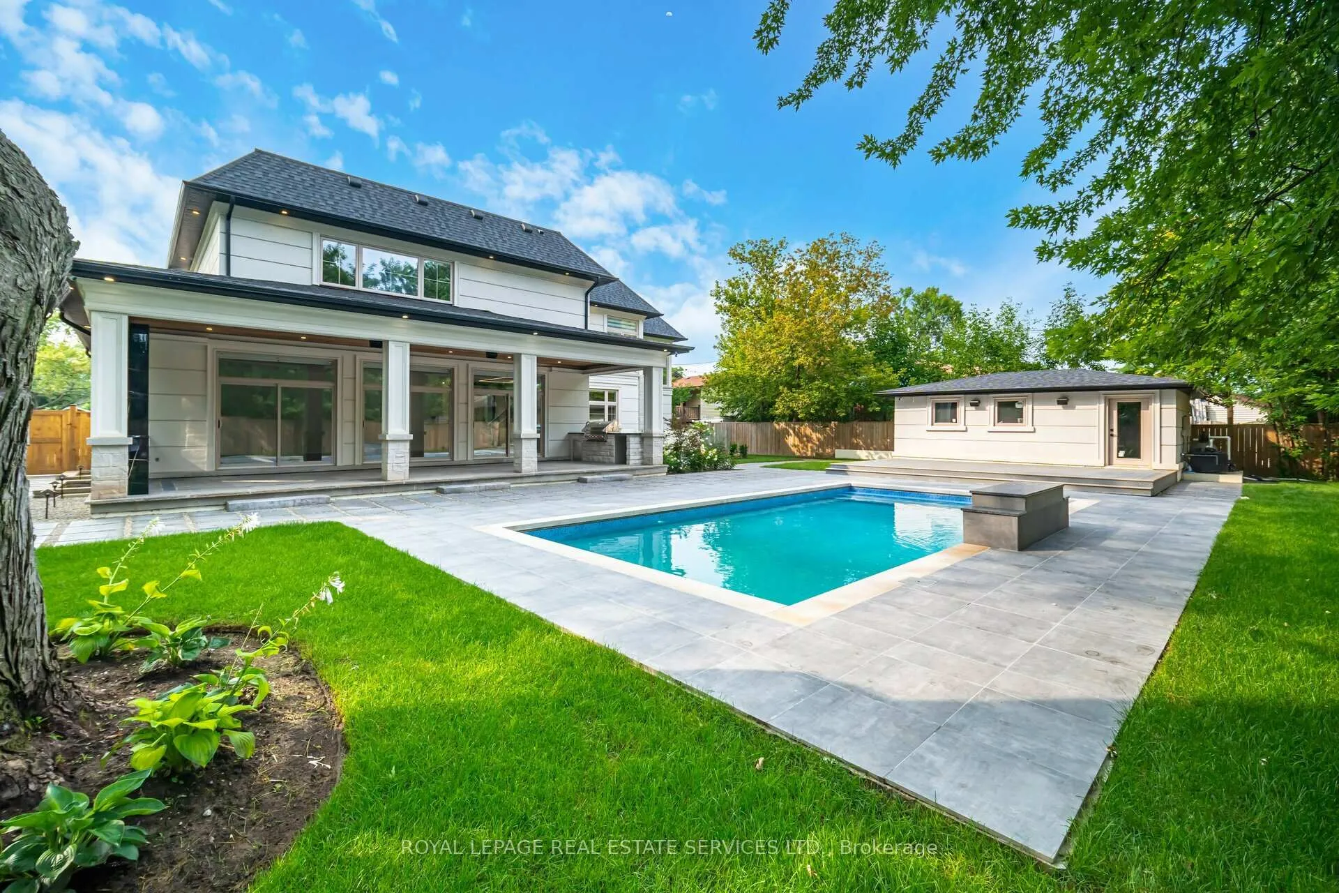 Photo 43 of 2014 Lakeshore Road W, Oakville, Bronte — HOMEH