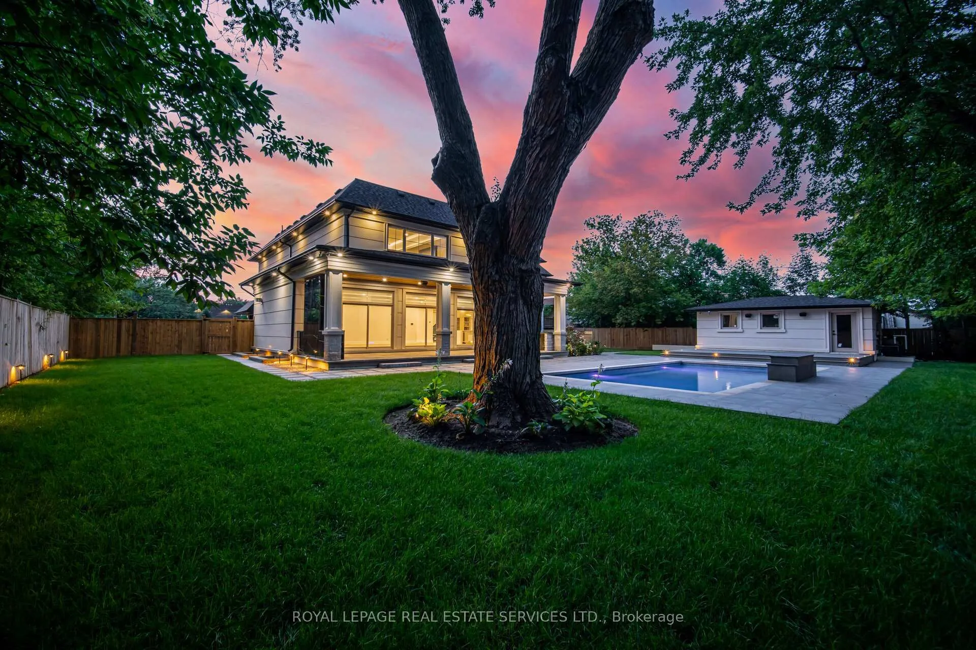 Photo 44 of 2014 Lakeshore Road W, Oakville, Bronte — HOMEH