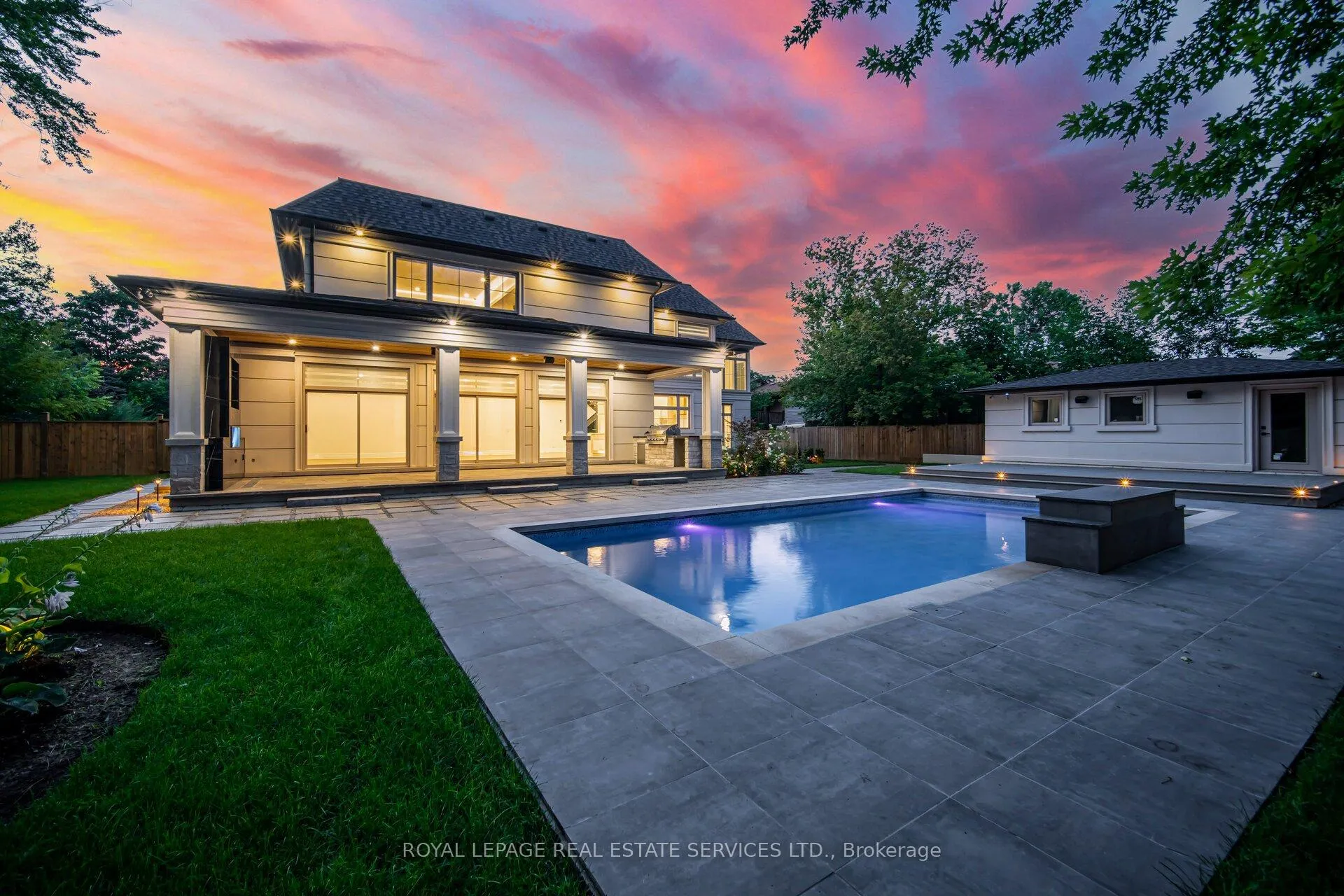 Photo 45 of 2014 Lakeshore Road W, Oakville, Bronte — HOMEH