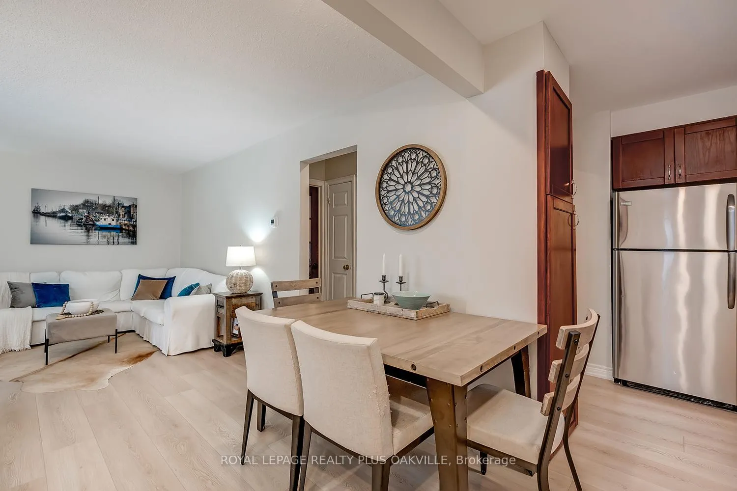 Photo 10 of 1343 Janina Boulevard, Burlington, Tyandaga — HOMEH