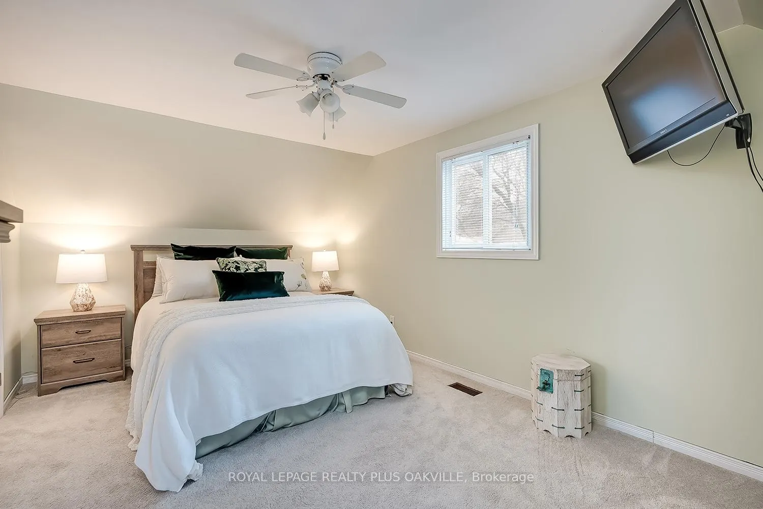 Photo 21 of 1343 Janina Boulevard, Burlington, Tyandaga — HOMEH