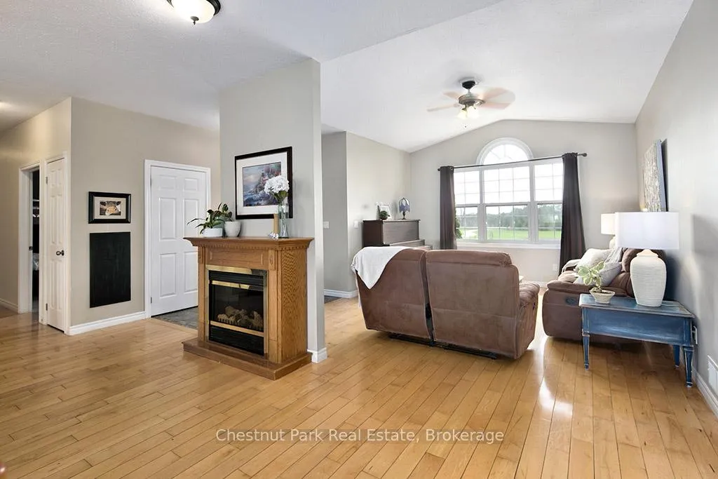 Photo 12 of 596481 Concession 10, Chatsworth — HOMEH