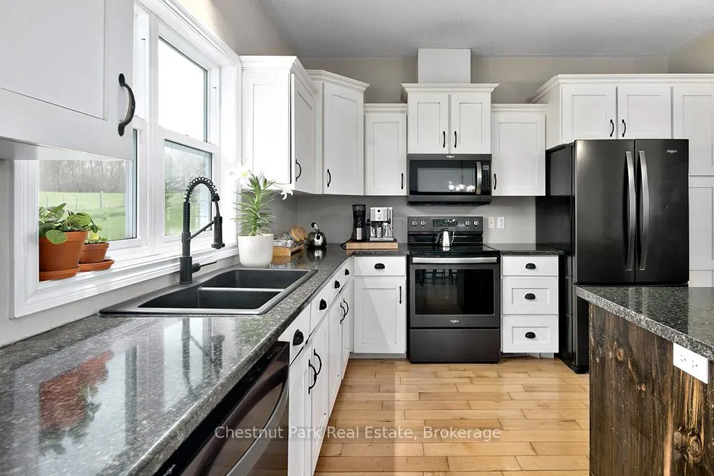 Photo 18 of 596481 Concession 10, Chatsworth — HOMEH