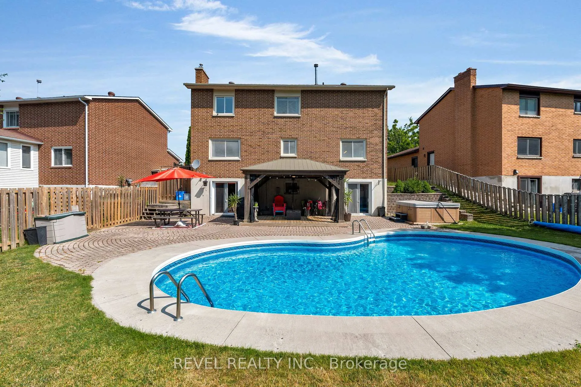 Photo 31 of 70 Lillian Crescent, Barrie, Sunnidale — HOMEH