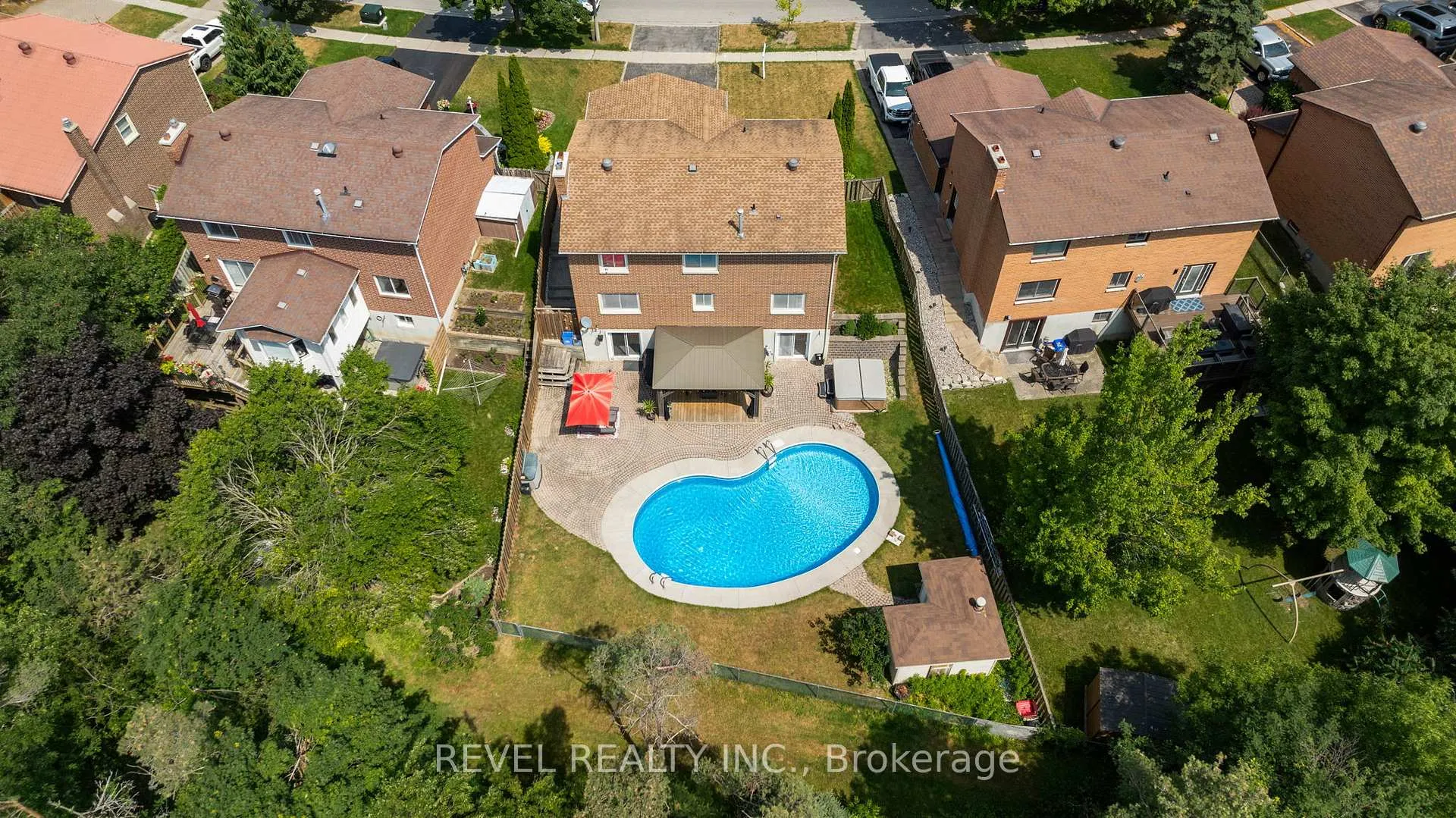Photo 37 of 70 Lillian Crescent, Barrie, Sunnidale — HOMEH