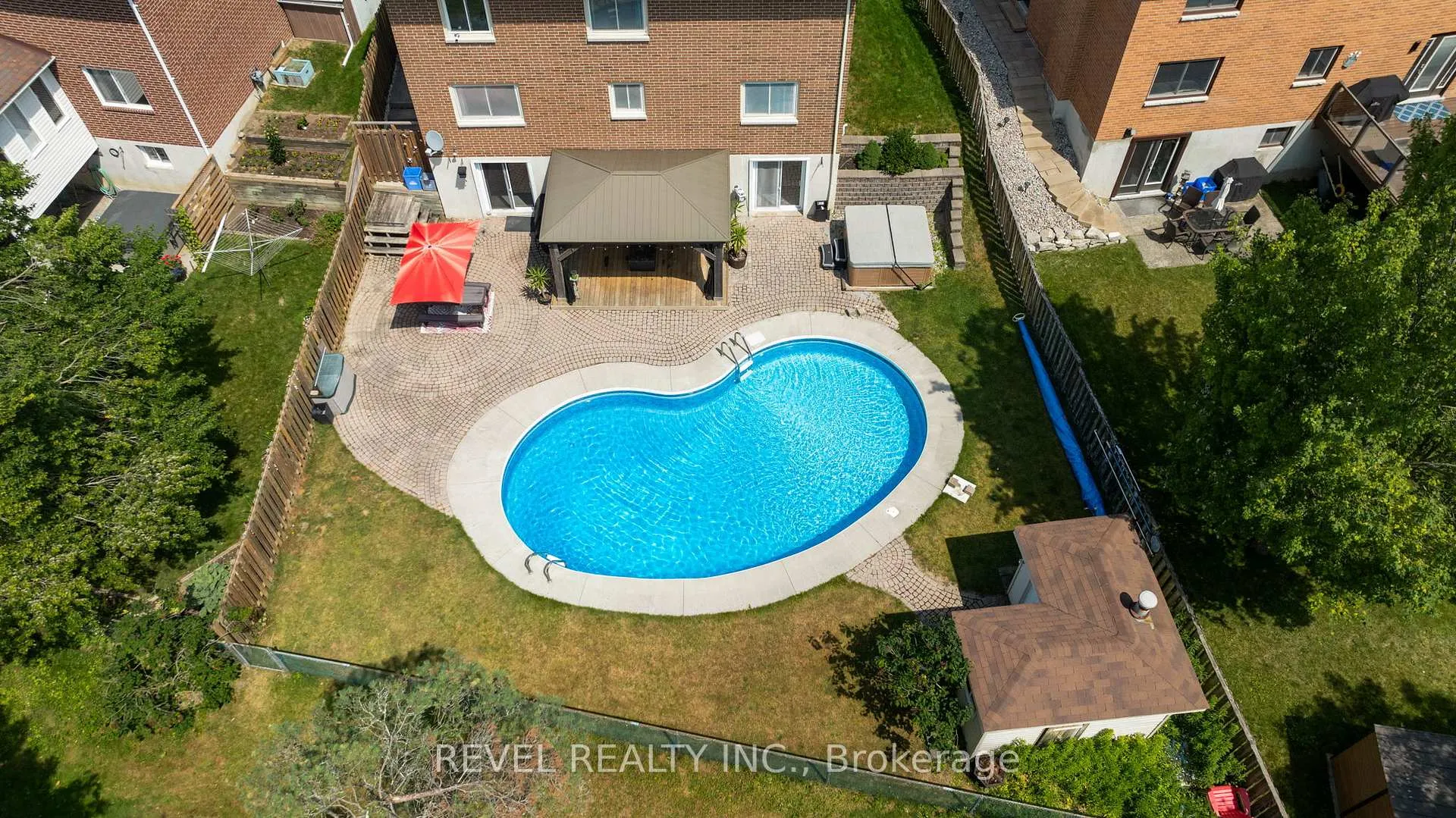 Photo 38 of 70 Lillian Crescent, Barrie, Sunnidale — HOMEH