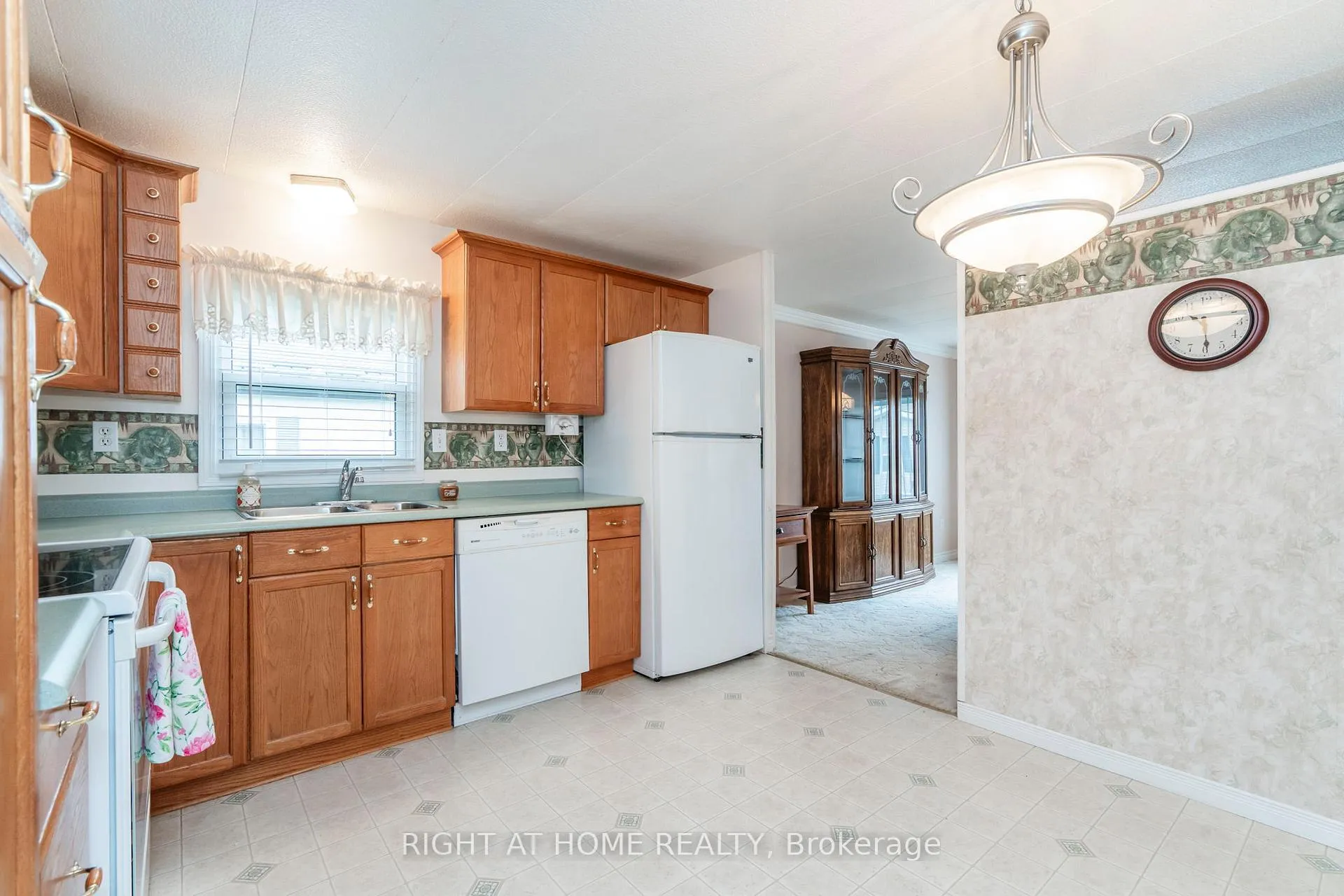 Photo 12 of 99 8th Street, Essa, Angus — HOMEH