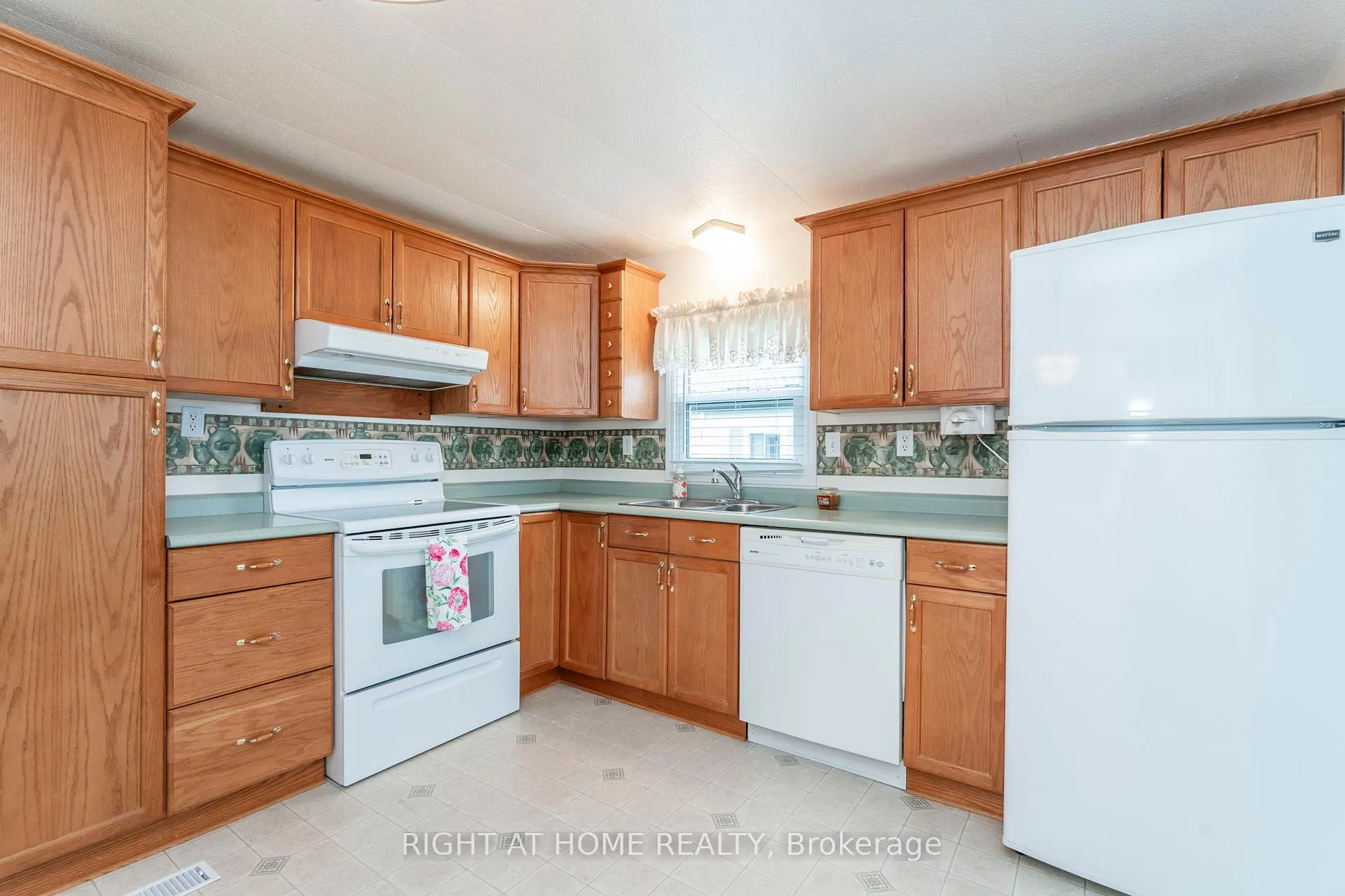 Photo 15 of 99 8th Street, Essa, Angus — HOMEH