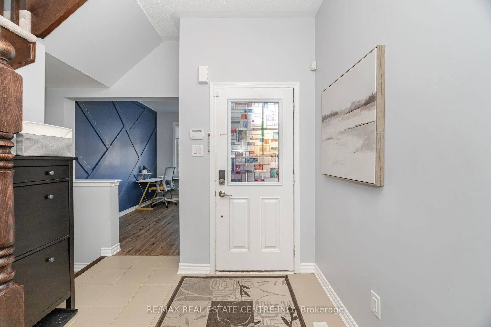 Photo 4 of 322 Chuchmach Close, Milton, Willmott — HOMEH