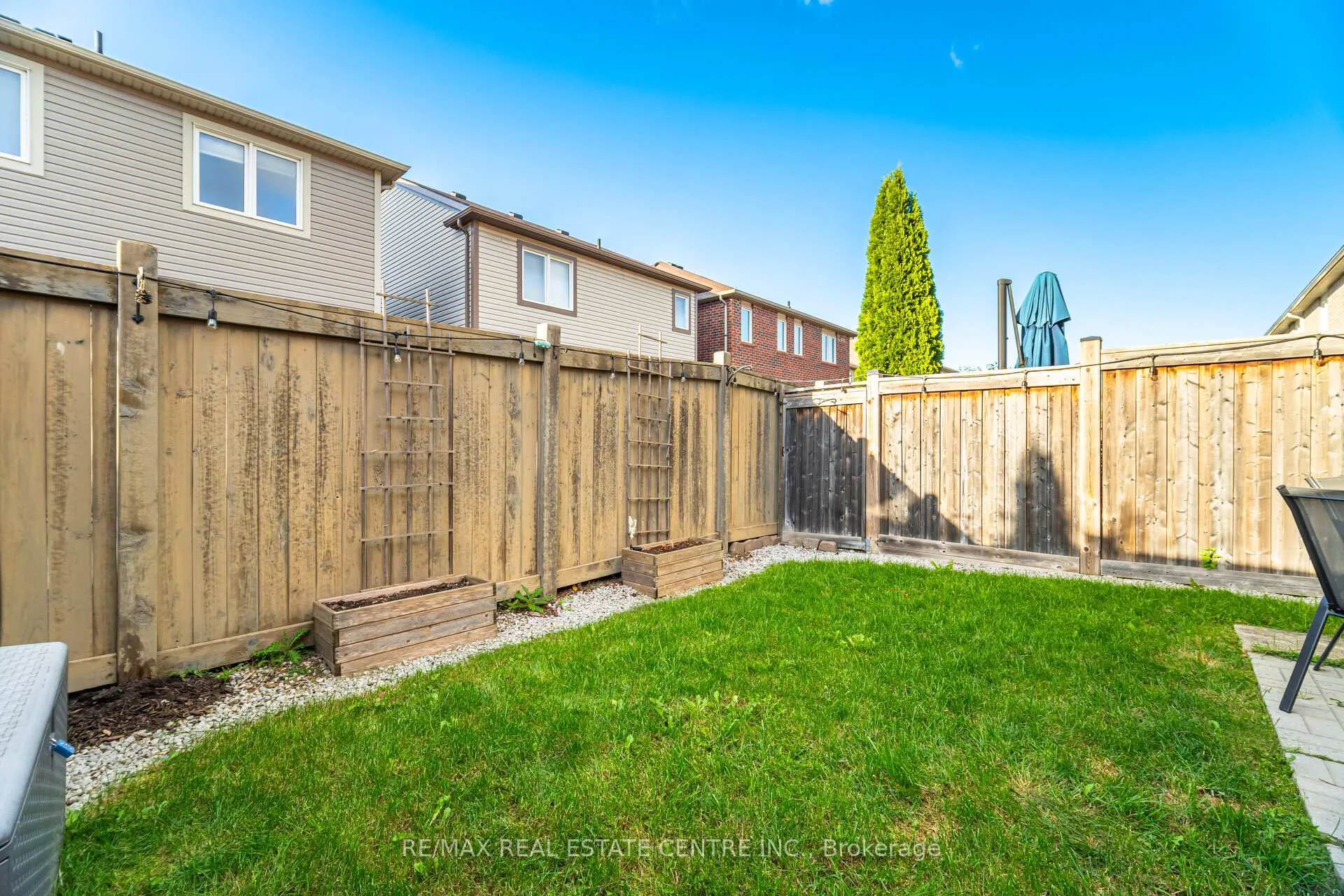 Photo 33 of 322 Chuchmach Close, Milton, Willmott — HOMEH