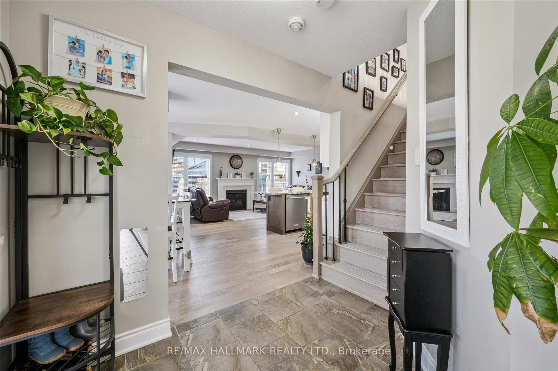 Photo 5 of 226 Amand Drive, Kitchener, Rosenburg — HOMEH