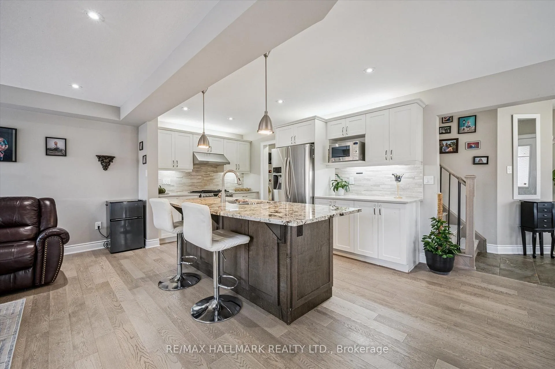 Photo 8 of 226 Amand Drive, Kitchener, Rosenburg — HOMEH