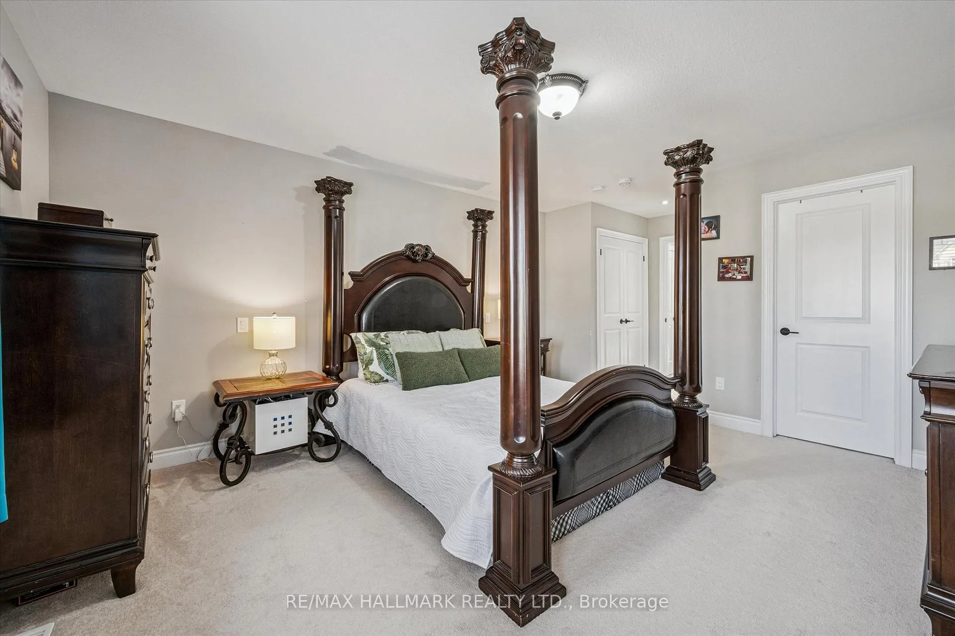 Photo 24 of 226 Amand Drive, Kitchener, Rosenburg — HOMEH