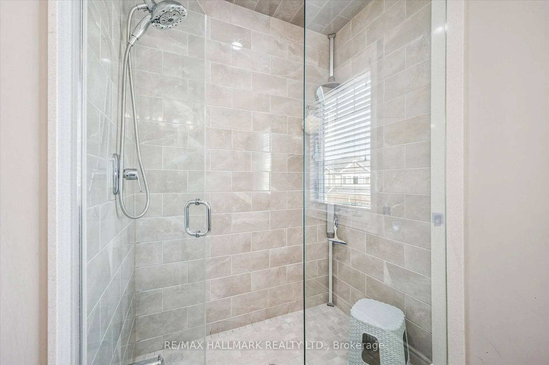 Photo 26 of 226 Amand Drive, Kitchener, Rosenburg — HOMEH