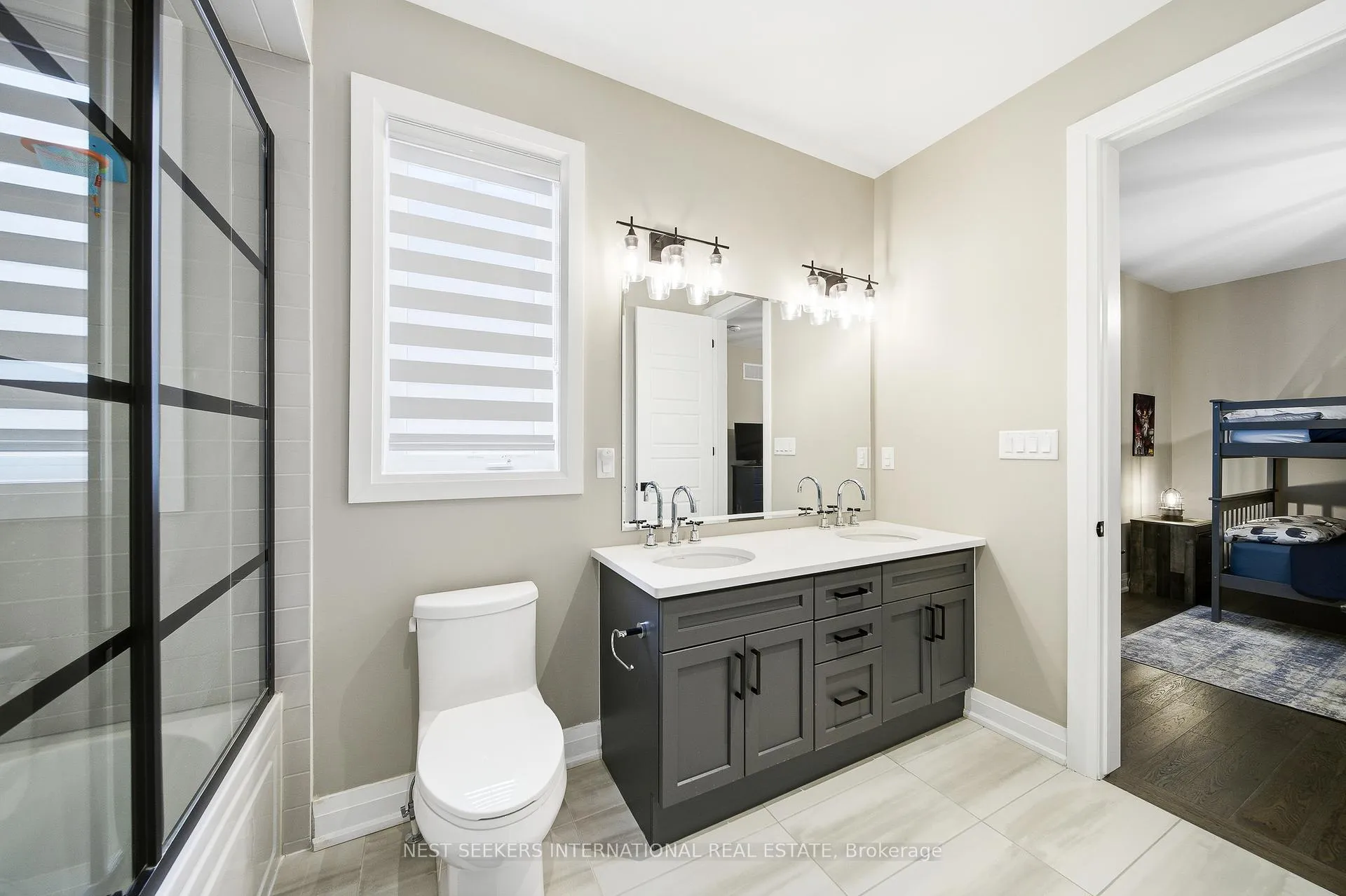 Photo 19 of 22 Ten Pines Road, Vaughan, Kleinburg — HOMEH