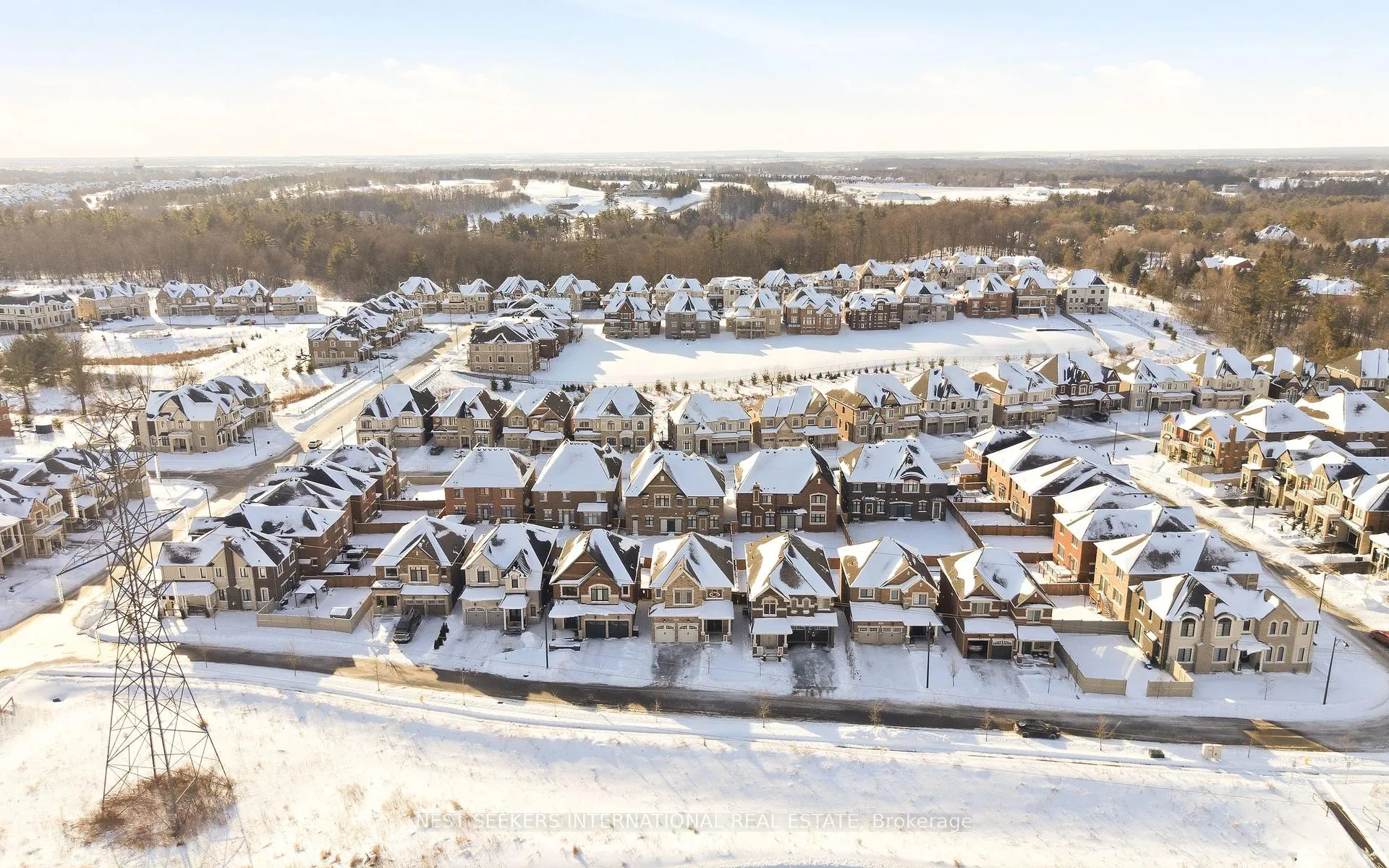 Photo 23 of 22 Ten Pines Road, Vaughan, Kleinburg — HOMEH