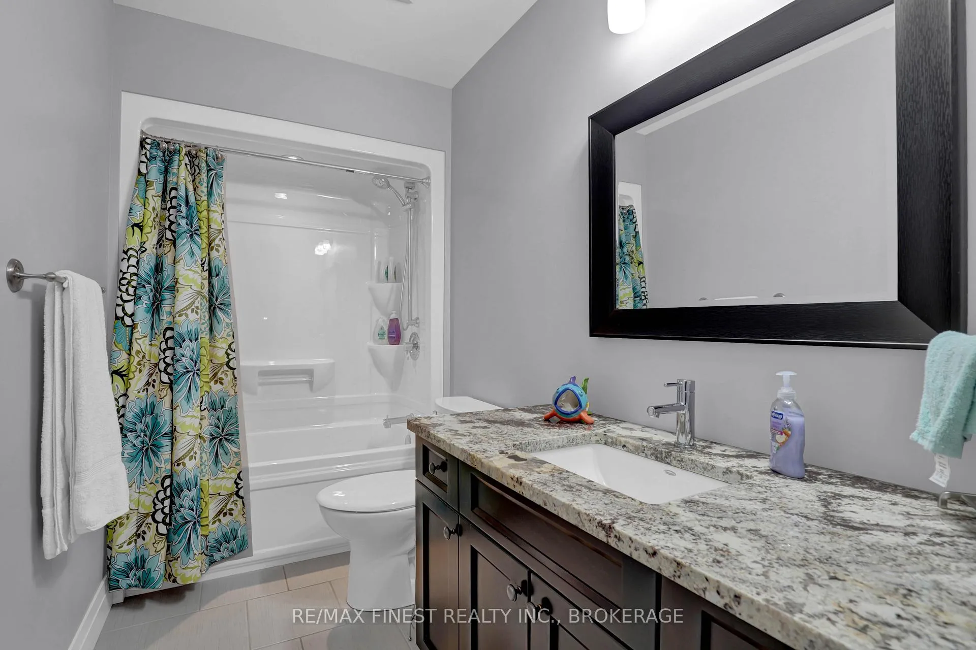 Photo 32 of 161 McDonough Crescent, Loyalist, Amherstview — HOMEH