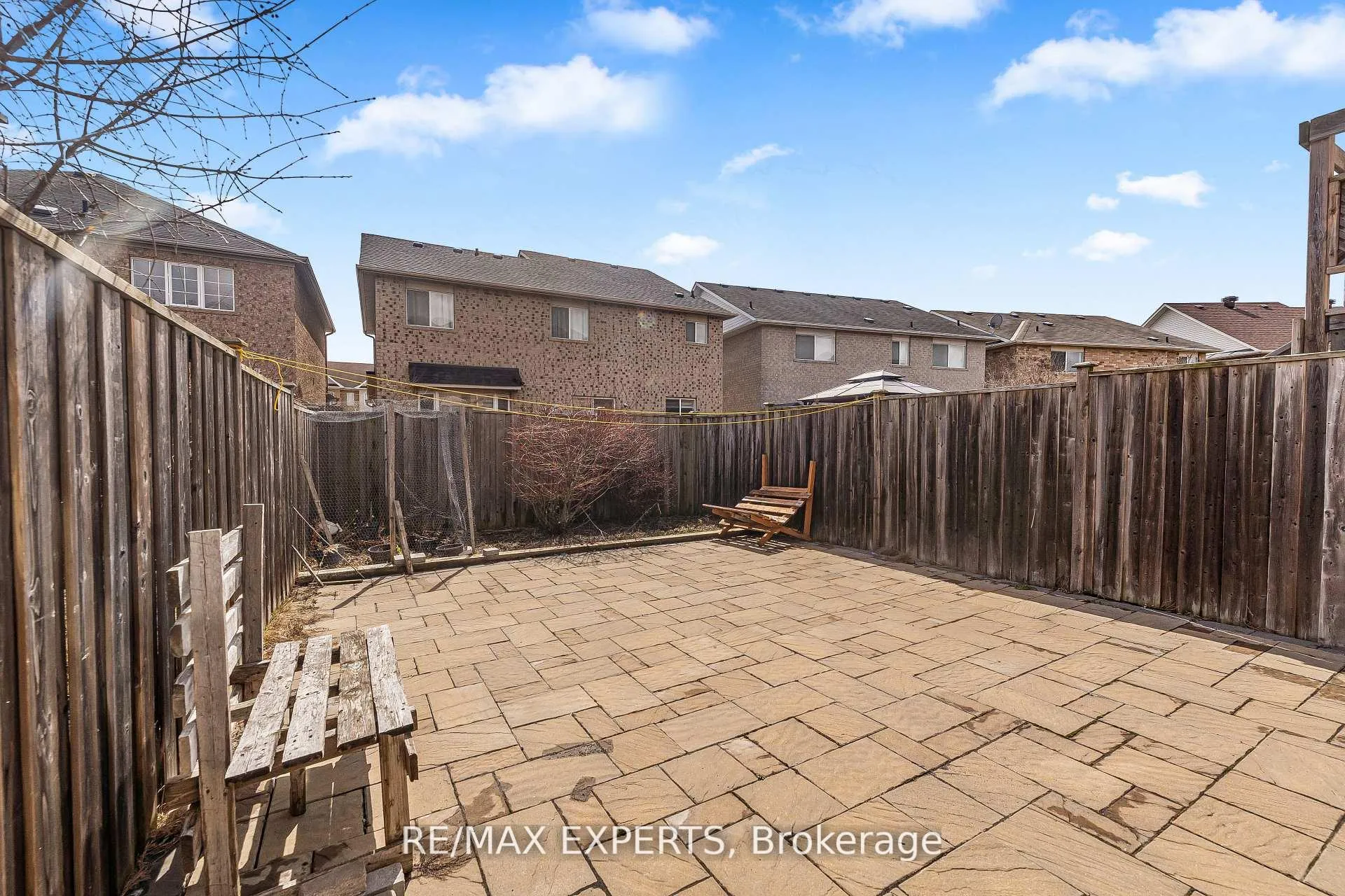 Photo 30 of 129 Angier Crescent, Ajax, South East — HOMEH