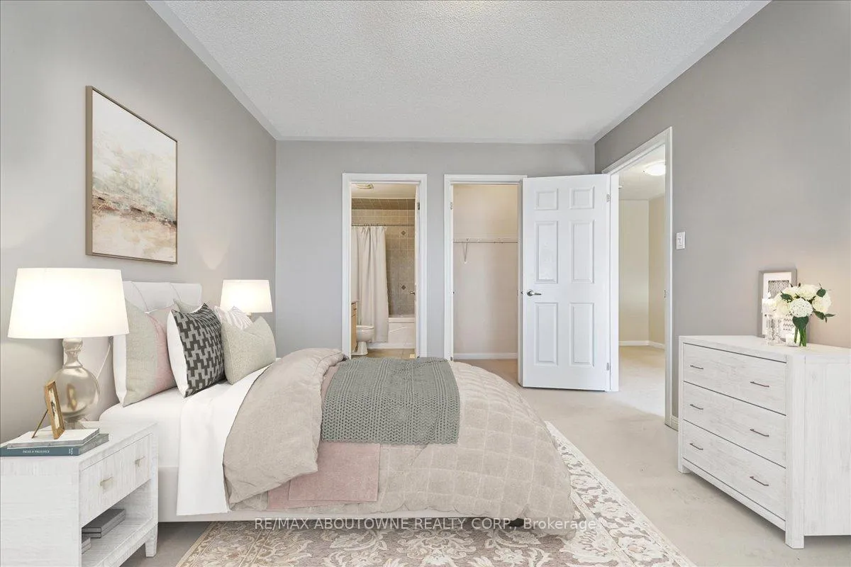 Photo 28 of 2389 Coho Way, Oakville, Westmount — HOMEH