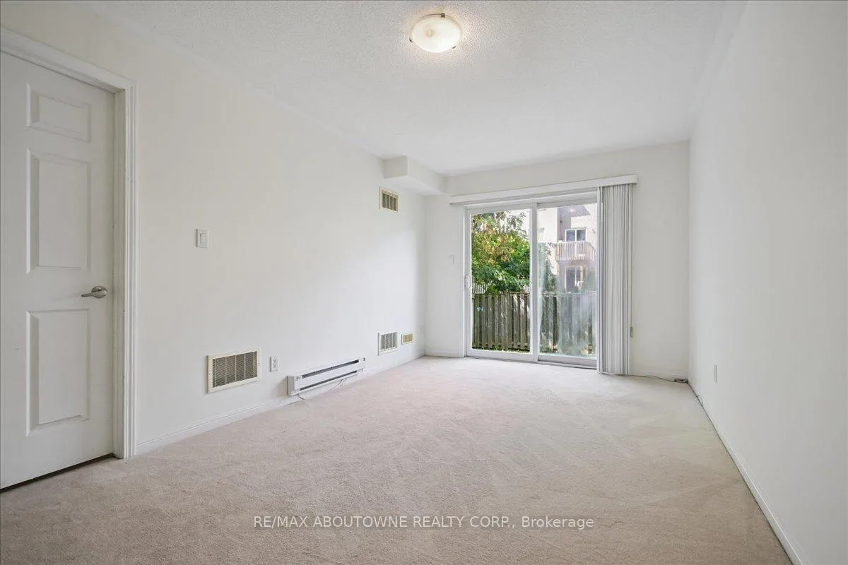 Photo 35 of 2389 Coho Way, Oakville, Westmount — HOMEH