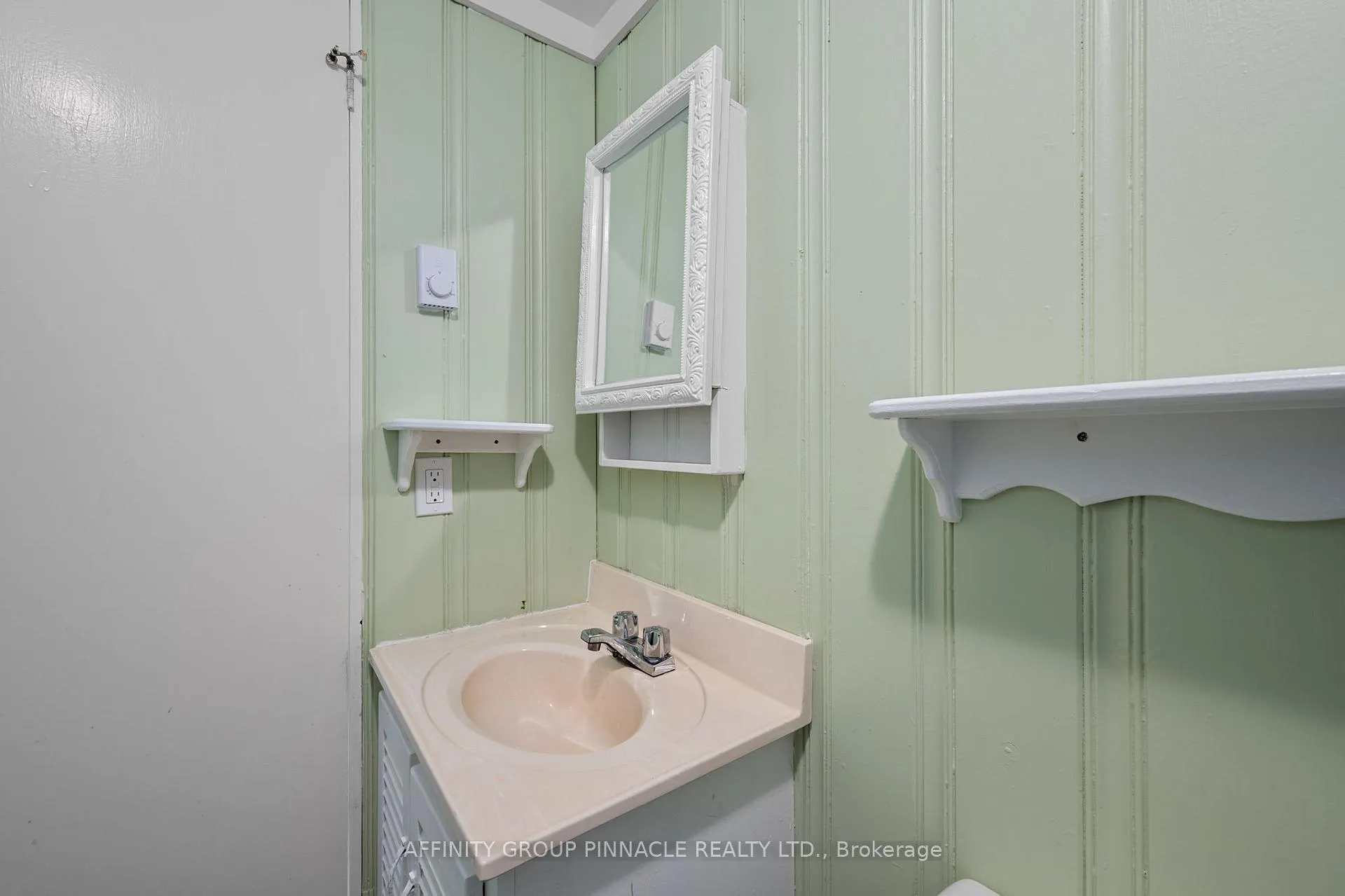 Photo 28 of 44 Cedar Beach Road, Brock, Beaverton — HOMEH