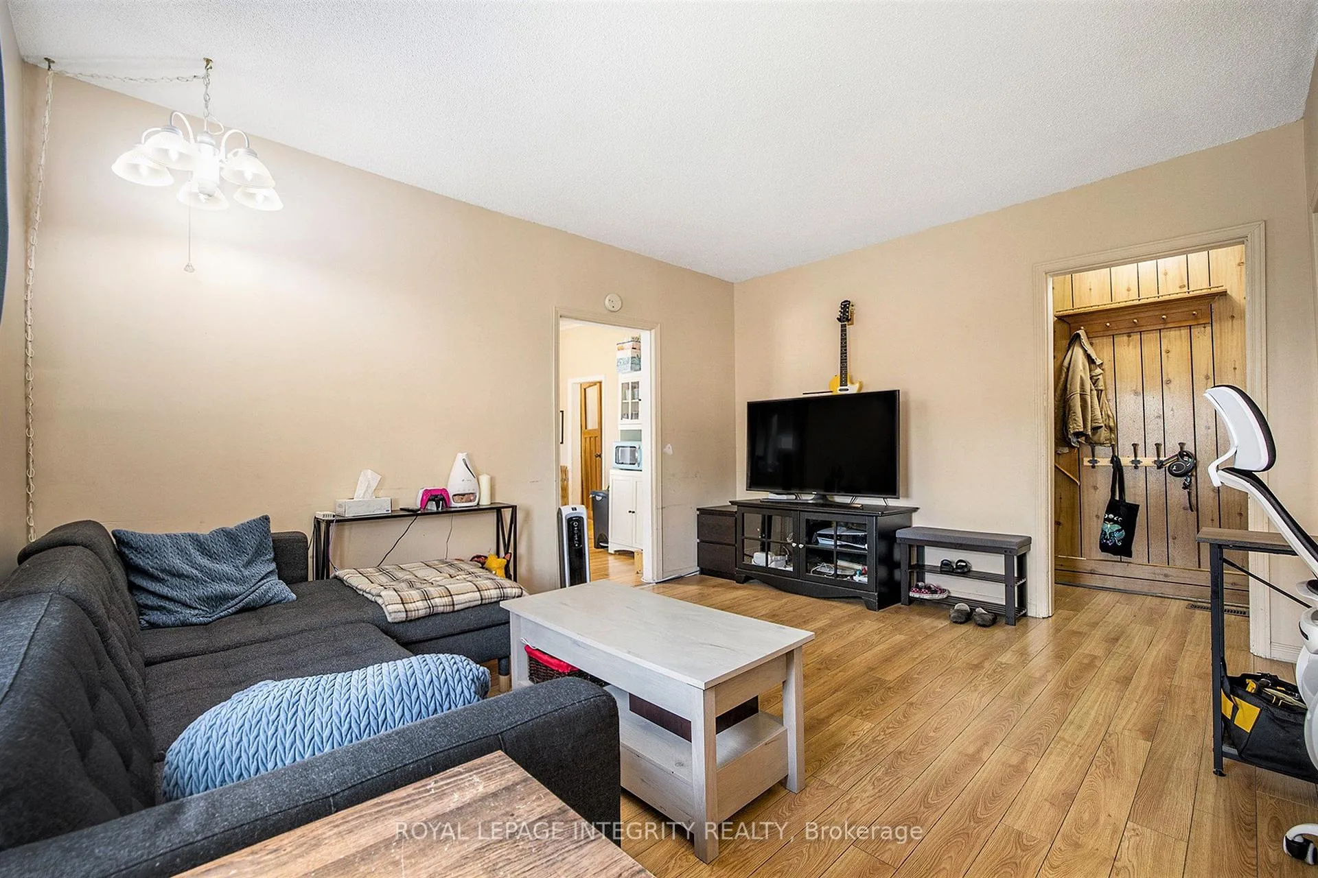 Photo 4 of 112,114 Clarence Street, Lanark Highlands, Lanark Highlands (Lanark) Twp — HOMEH