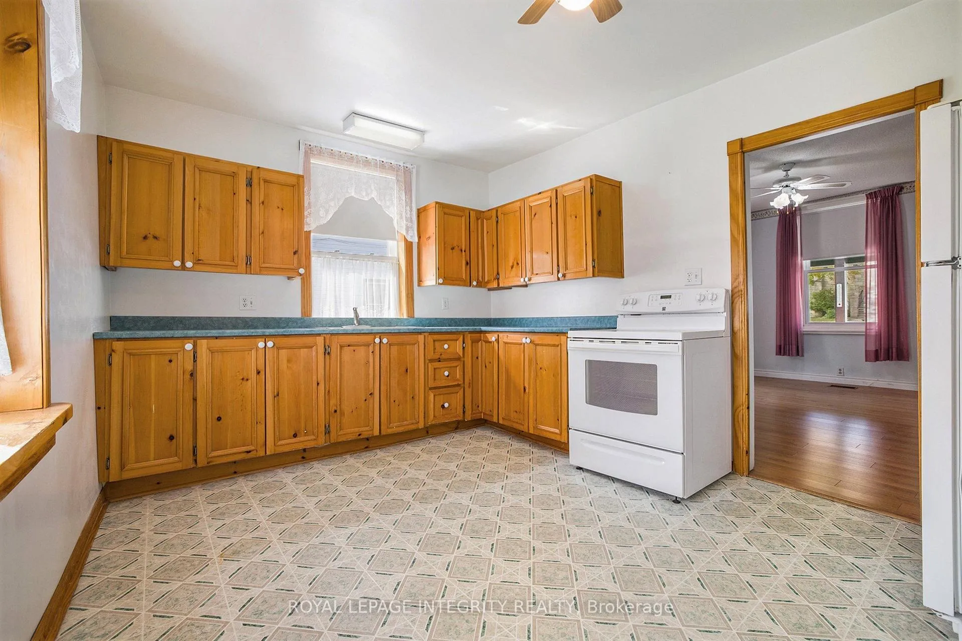 Photo 10 of 112,114 Clarence Street, Lanark Highlands, Lanark Highlands (Lanark) Twp — HOMEH