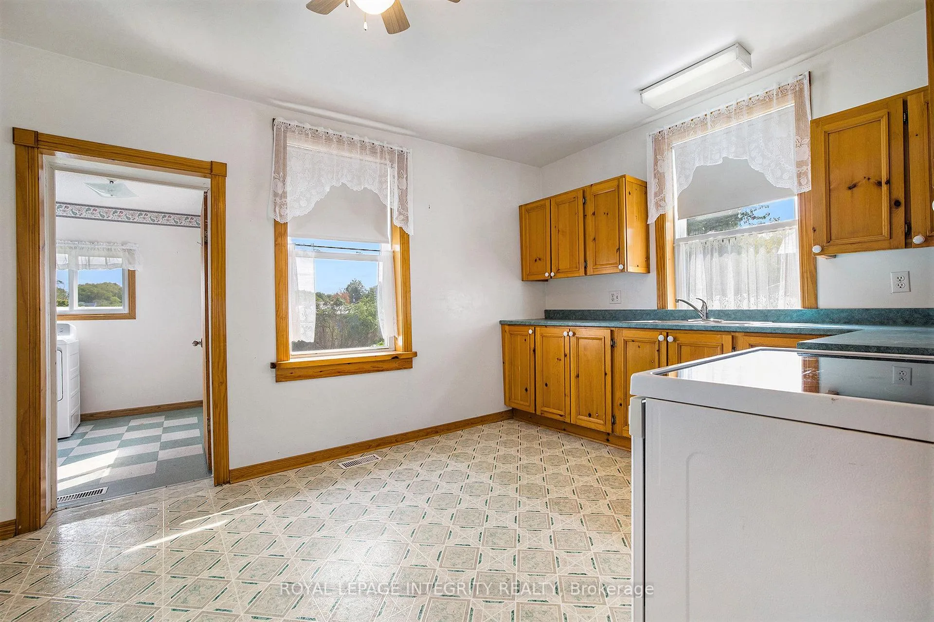 Photo 11 of 112,114 Clarence Street, Lanark Highlands, Lanark Highlands (Lanark) Twp — HOMEH