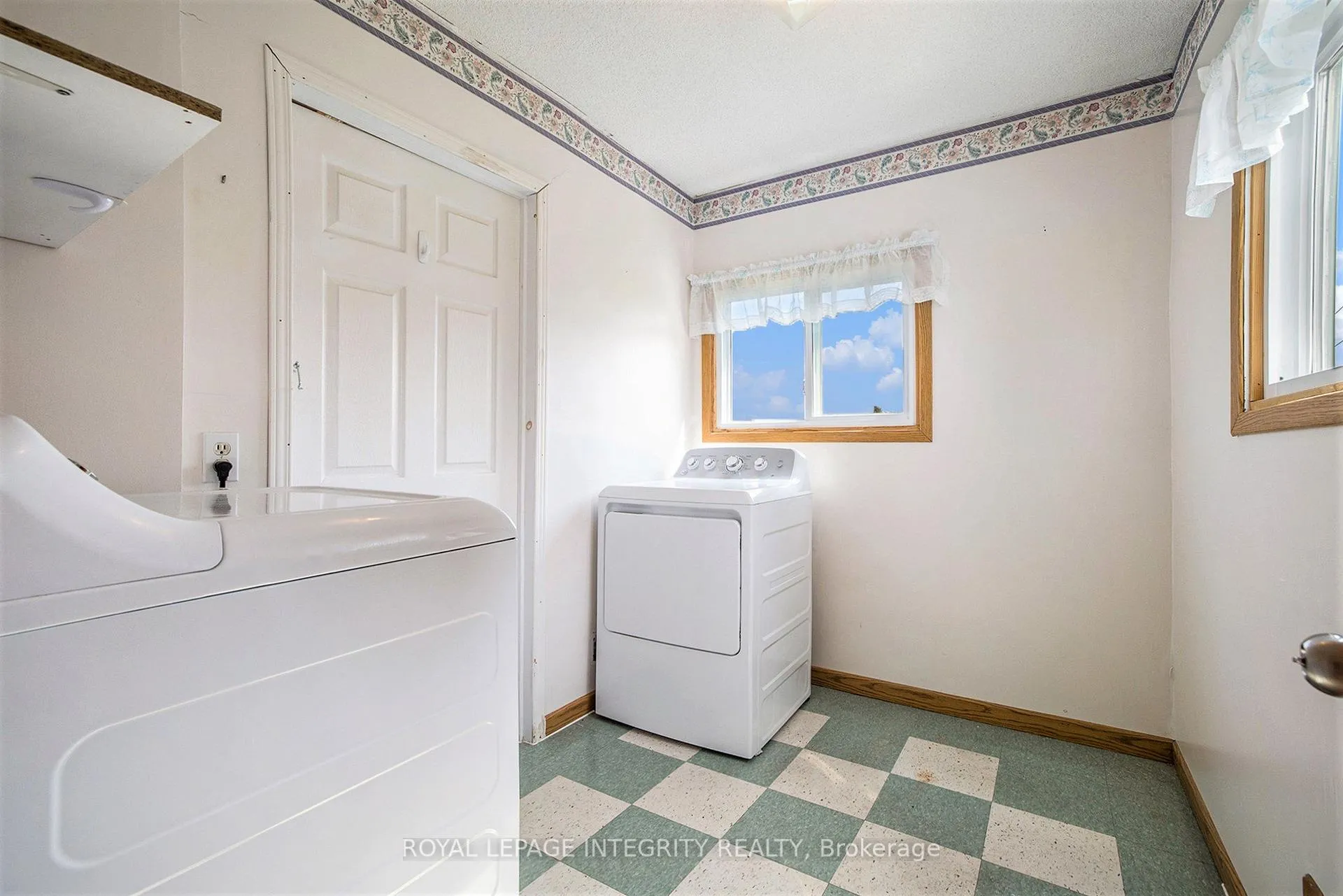 Photo 18 of 112,114 Clarence Street, Lanark Highlands, Lanark Highlands (Lanark) Twp — HOMEH