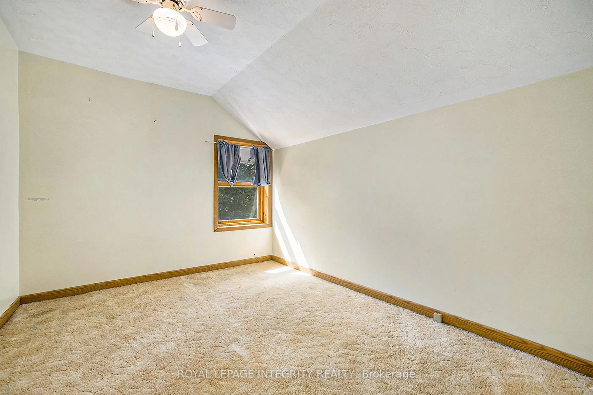 Photo 21 of 112,114 Clarence Street, Lanark Highlands, Lanark Highlands (Lanark) Twp — HOMEH