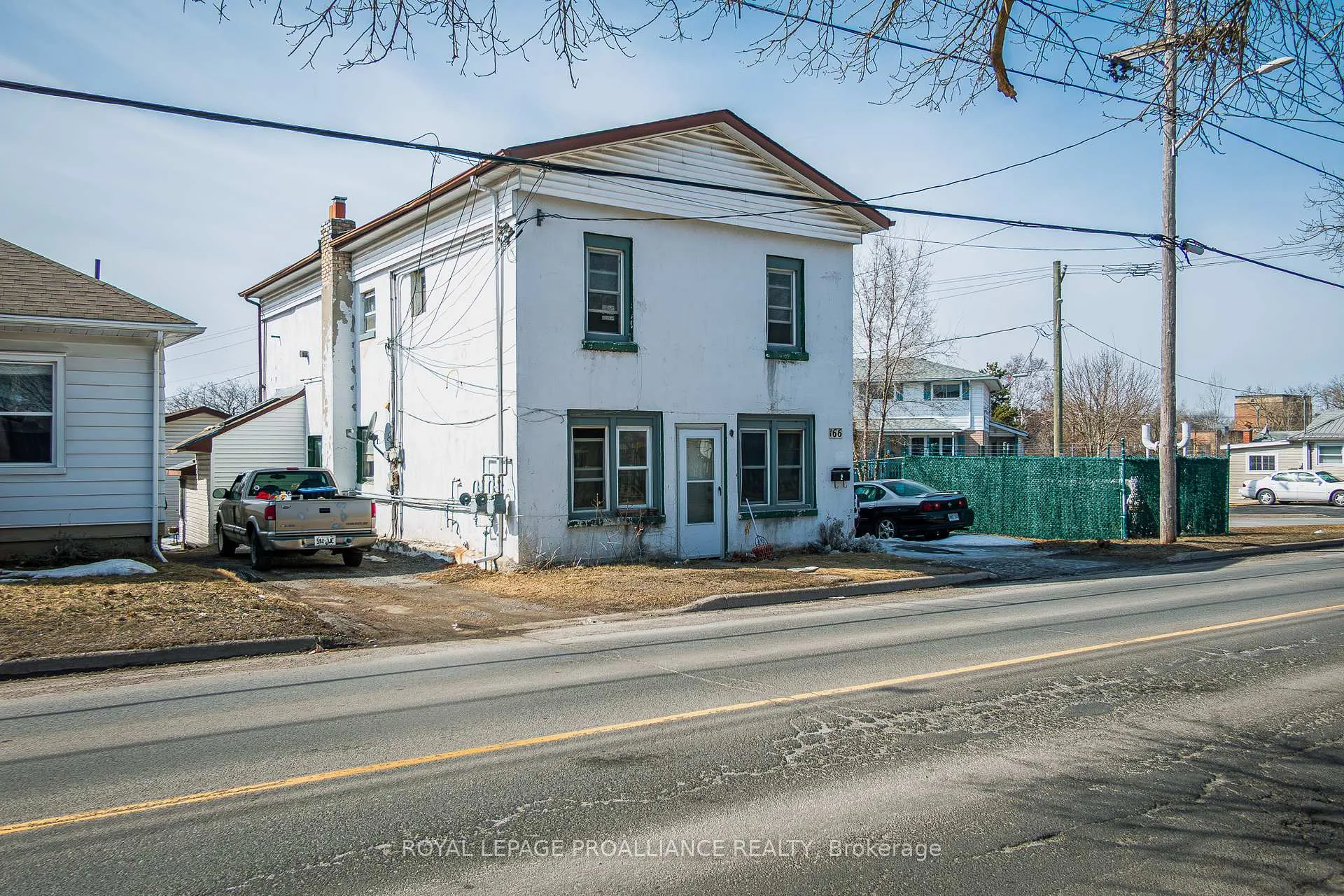 Photo 3 of 166 West Street, Quinte West, Trenton Ward — HOMEH