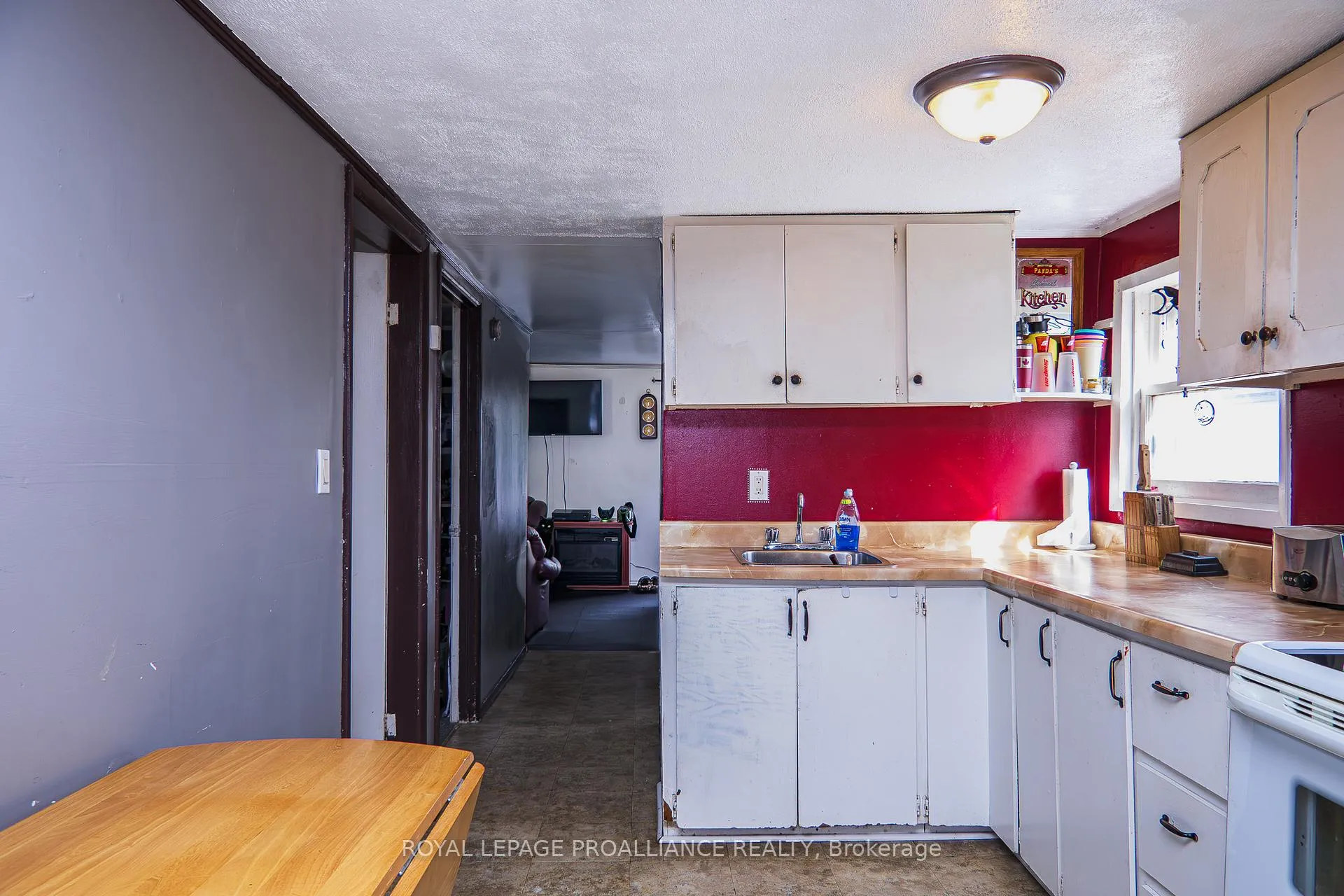 Photo 9 of 166 West Street, Quinte West, Trenton Ward — HOMEH