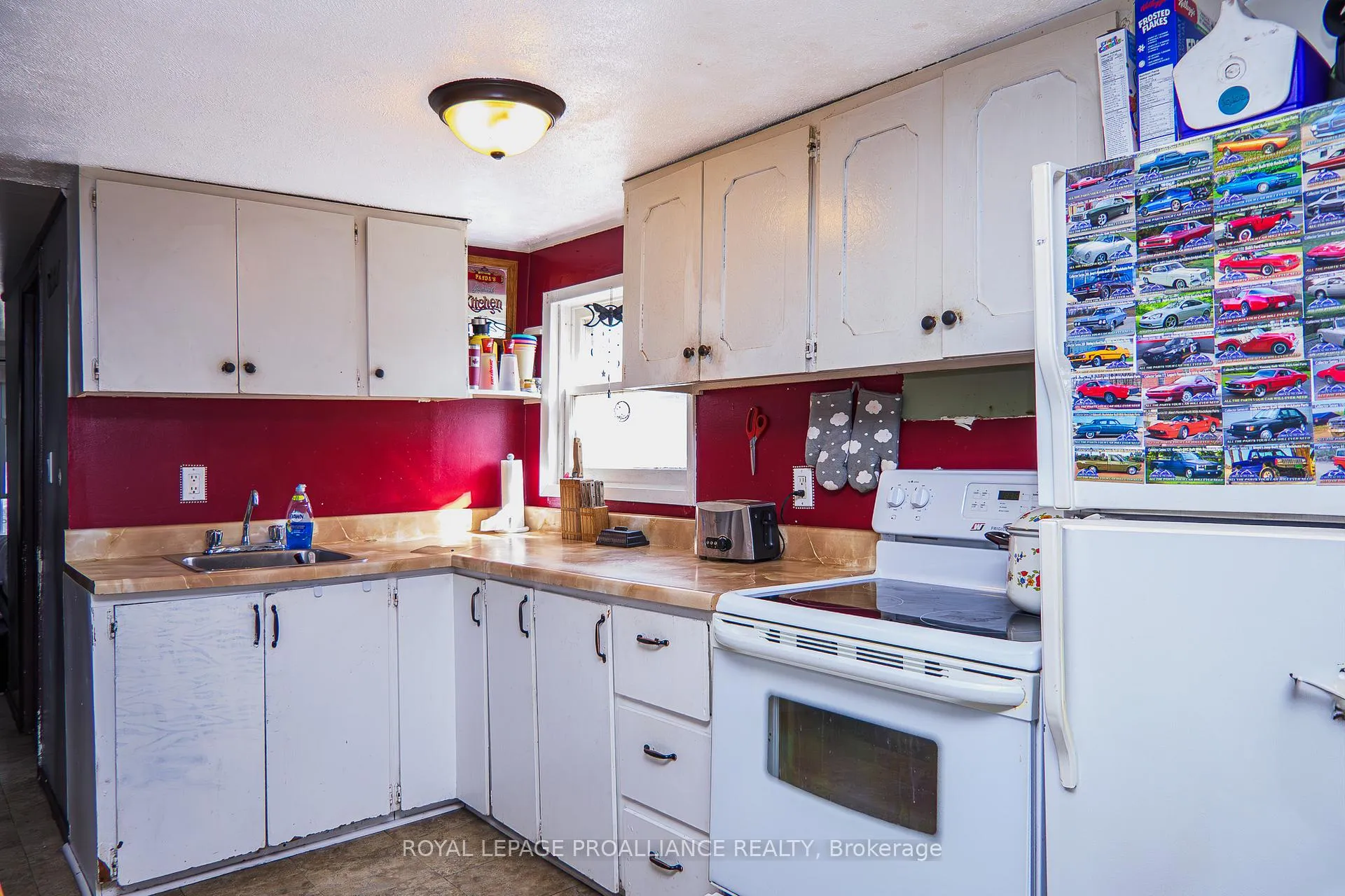 Photo 10 of 166 West Street, Quinte West, Trenton Ward — HOMEH