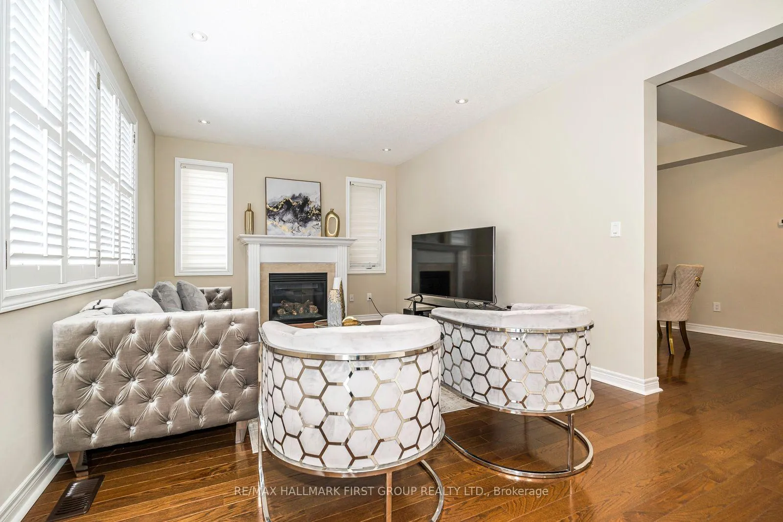 Photo 12 of 49 Bignell Crescent, Ajax, Northeast Ajax — HOMEH
