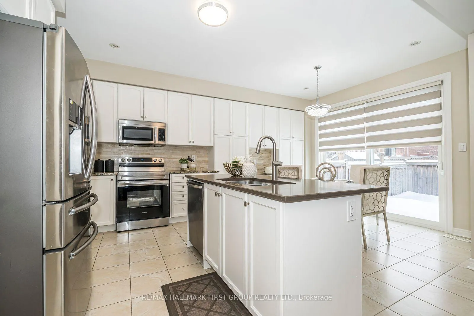 Photo 16 of 49 Bignell Crescent, Ajax, Northeast Ajax — HOMEH