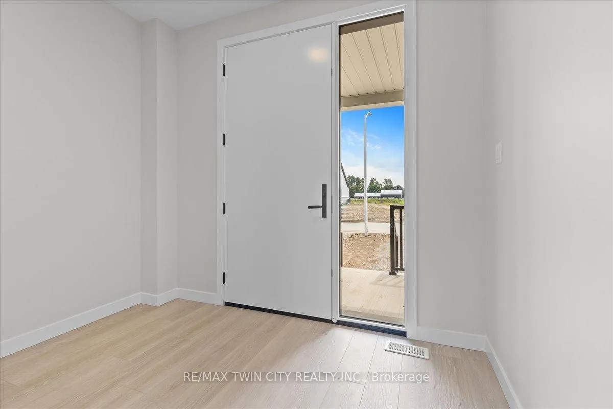 Photo 9 of 103 Clayton Street, West Perth, Mitchell — HOMEH