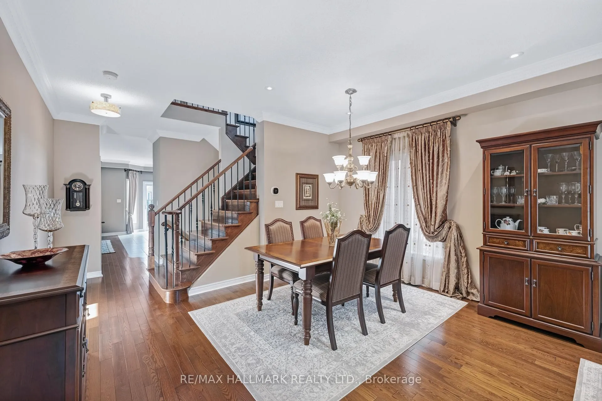 Photo 4 of 91 Capera Drive, Vaughan, Vellore Village — HOMEH