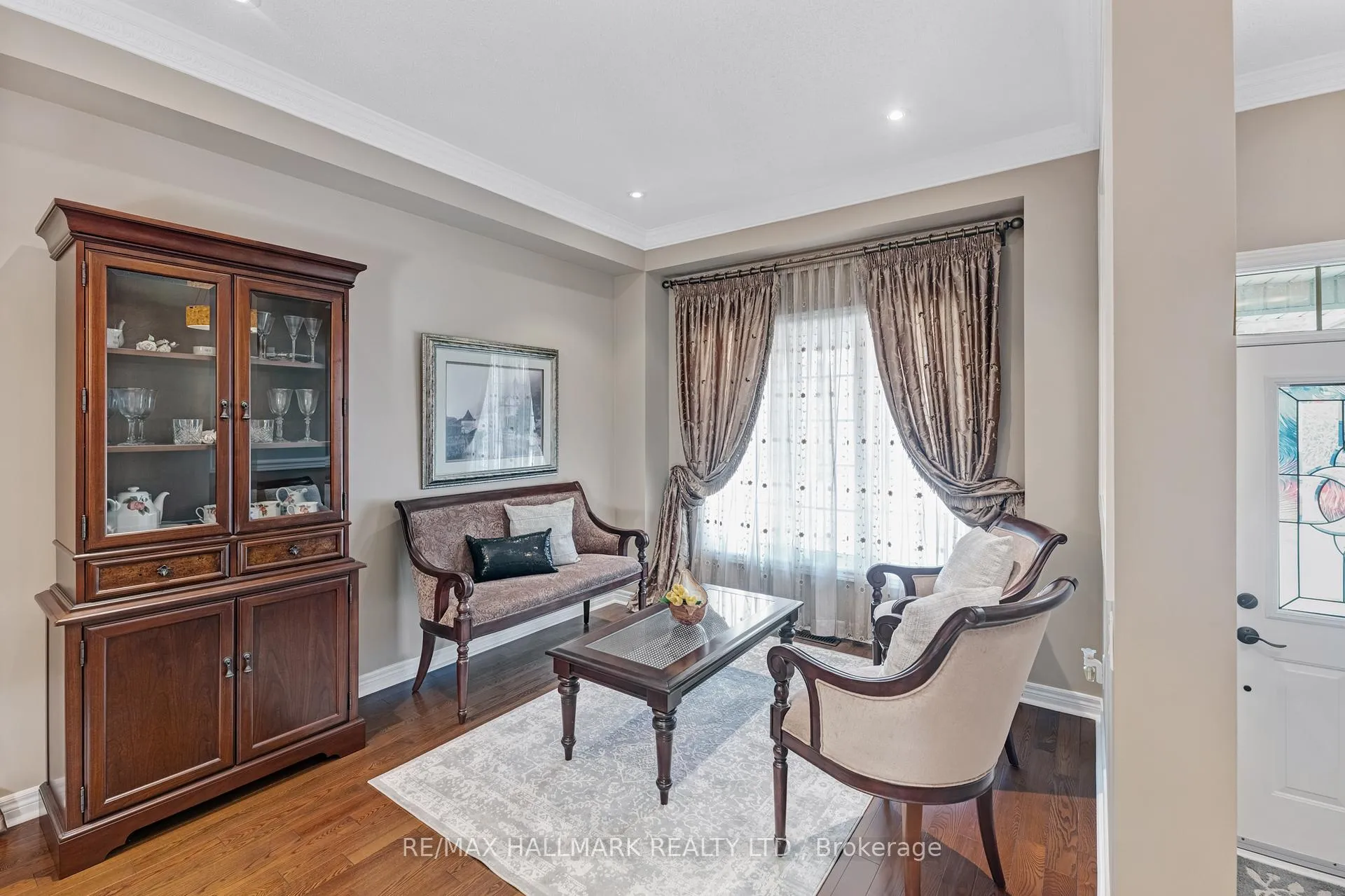 Photo 5 of 91 Capera Drive, Vaughan, Vellore Village — HOMEH