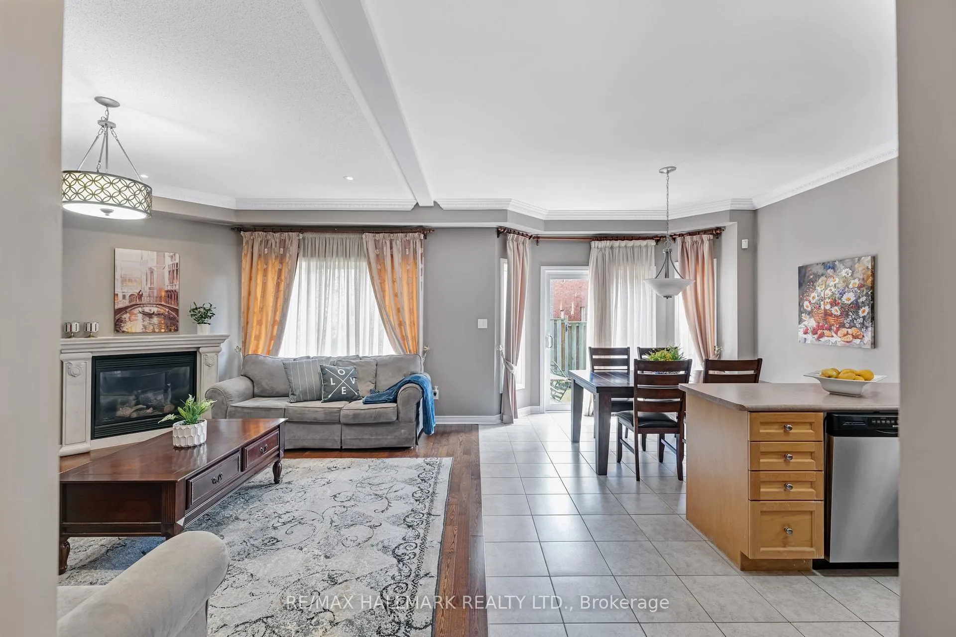 Photo 8 of 91 Capera Drive, Vaughan, Vellore Village — HOMEH