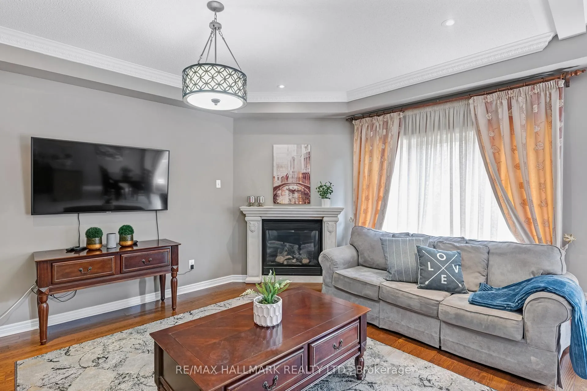 Photo 10 of 91 Capera Drive, Vaughan, Vellore Village — HOMEH