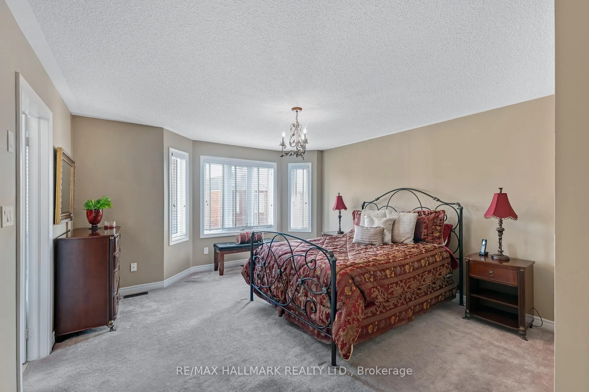 Photo 23 of 91 Capera Drive, Vaughan, Vellore Village — HOMEH
