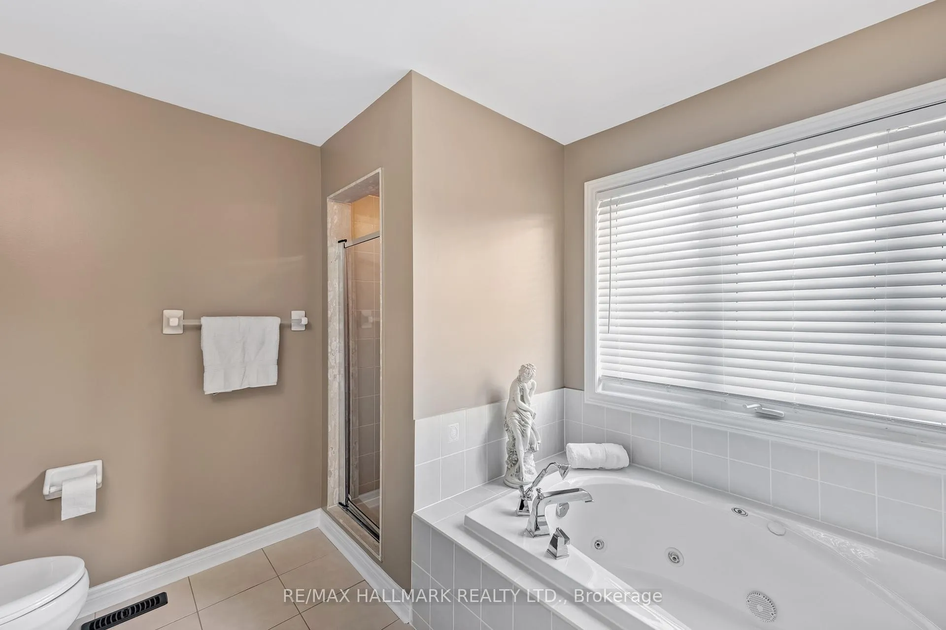 Photo 27 of 91 Capera Drive, Vaughan, Vellore Village — HOMEH