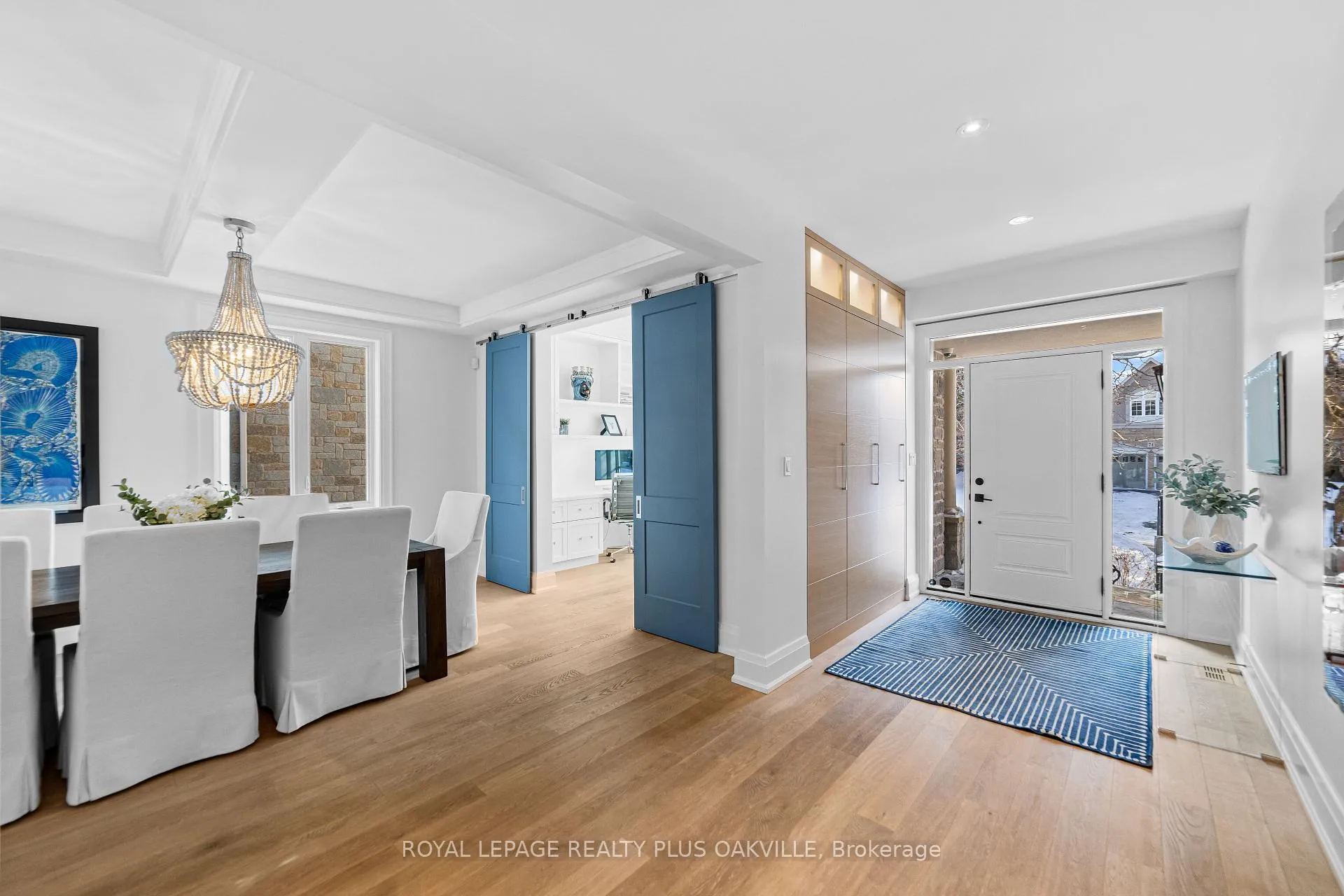 Photo 3 of 77 Spring Azure Crescent, Oakville, Bronte — HOMEH
