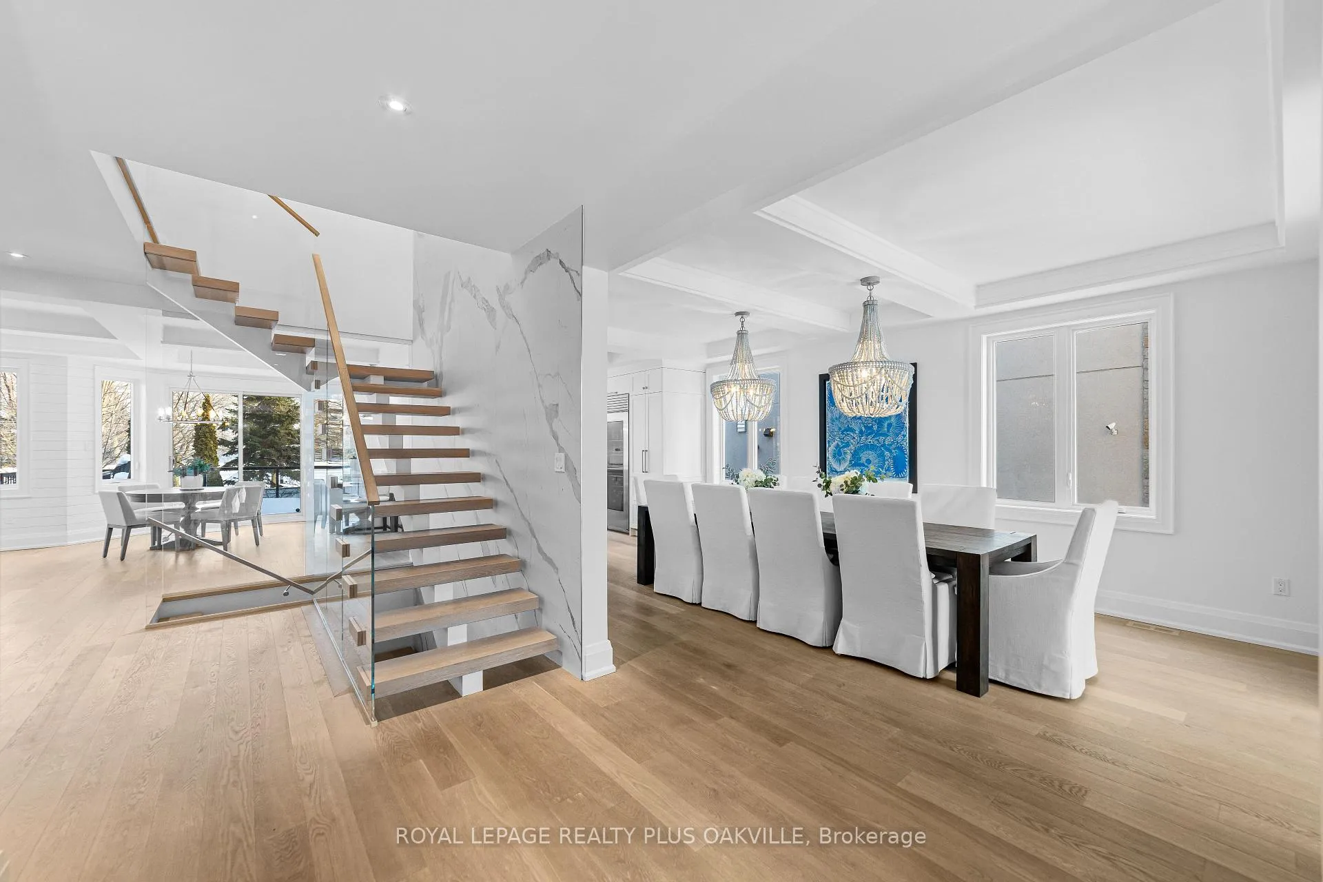 Photo 6 of 77 Spring Azure Crescent, Oakville, Bronte — HOMEH